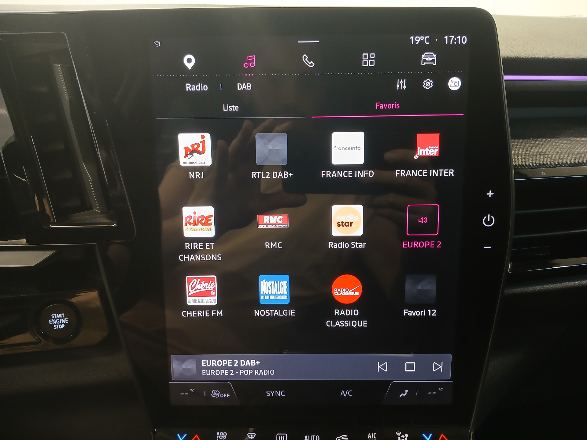 RENAULT AUSTRAL E-Tech hybrid 200 Techno