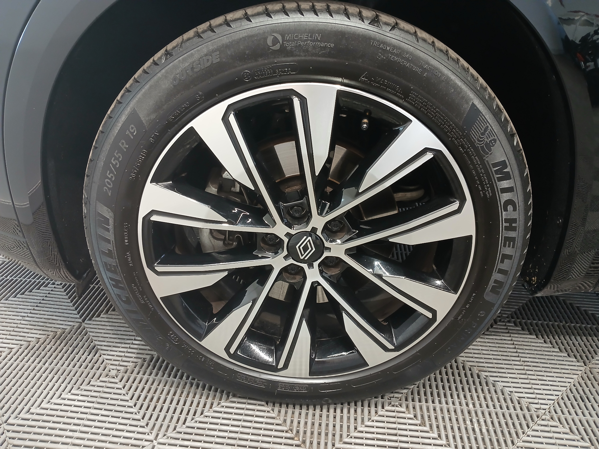 RENAULT AUSTRAL E-Tech hybrid 200 Techno