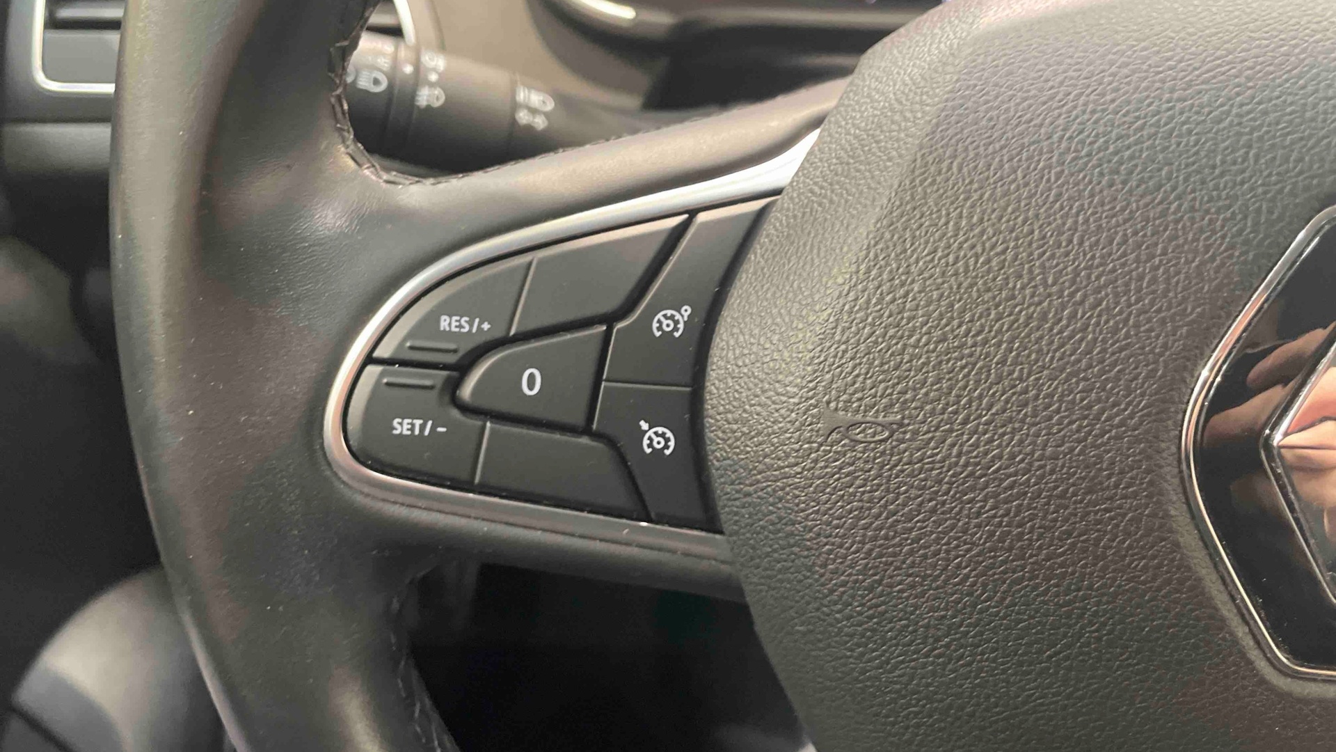 RENAULT MEGANE IV BERLINE Blue dCi 115 EDC - 21B Intens