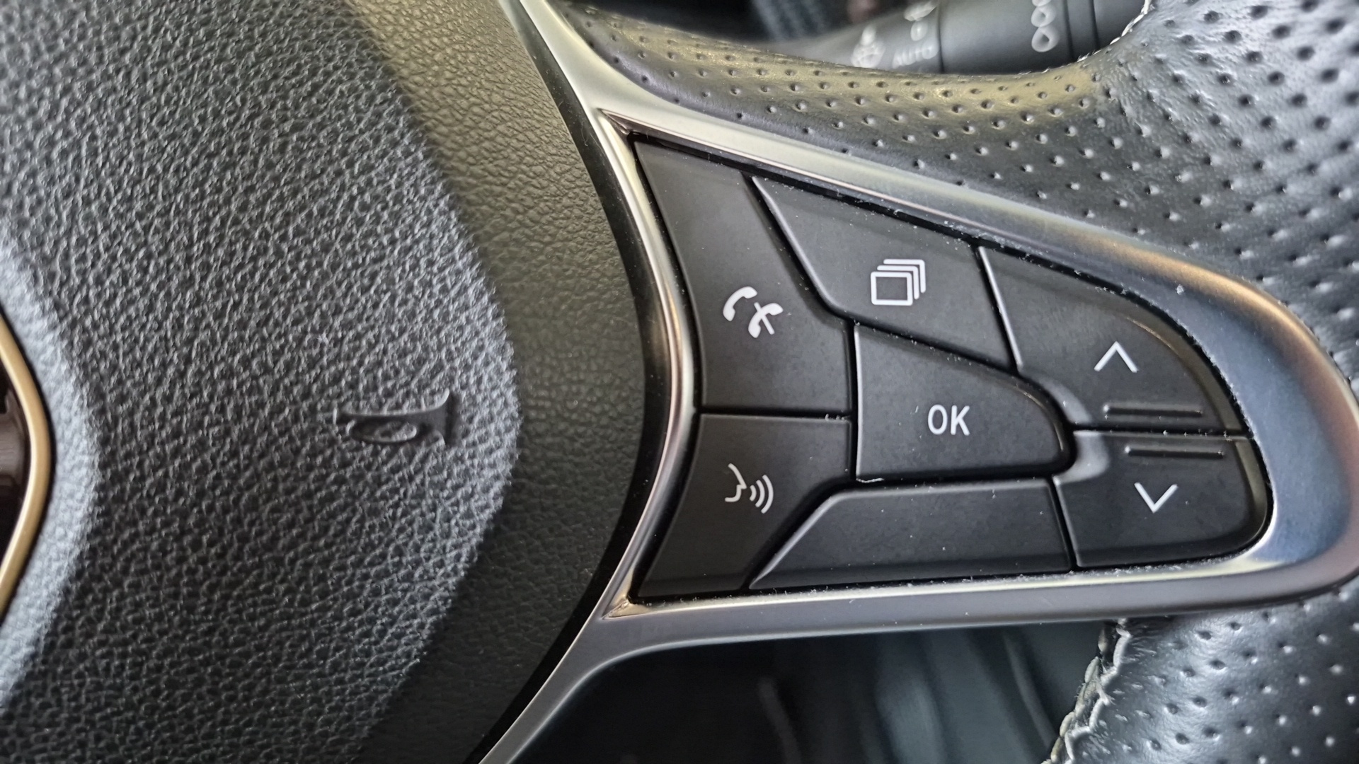 RENAULT ARKANA E-Tech engineered full hybrid 145