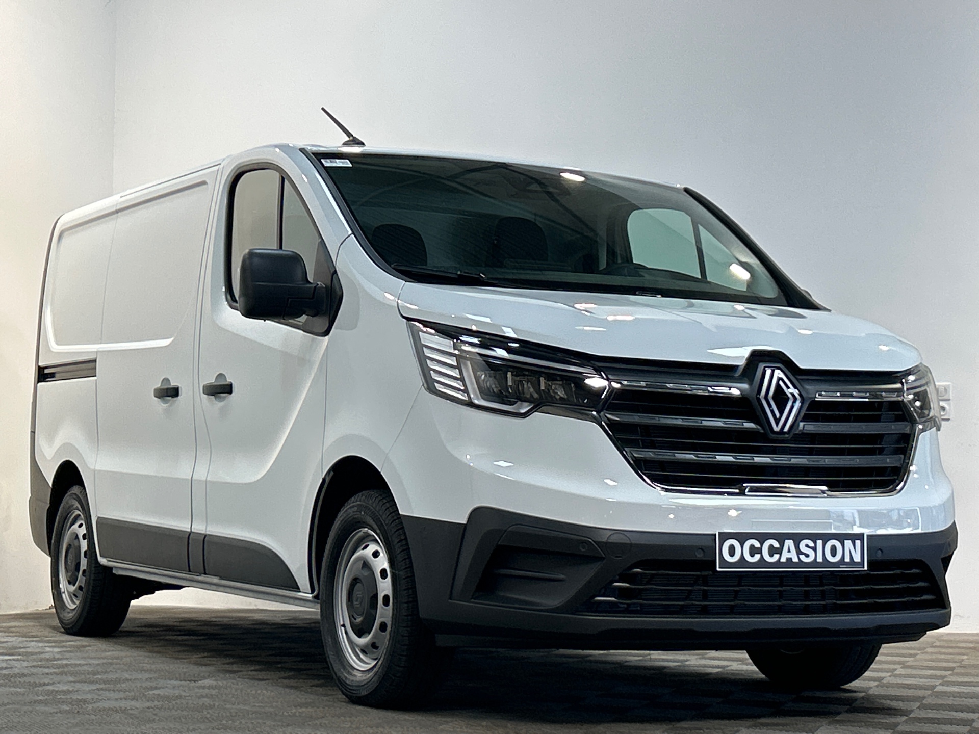 RENAULT TRAFIC FOURGON FG BLUE DCI 130 L1H1 2T8 GSR2 ADVANCE