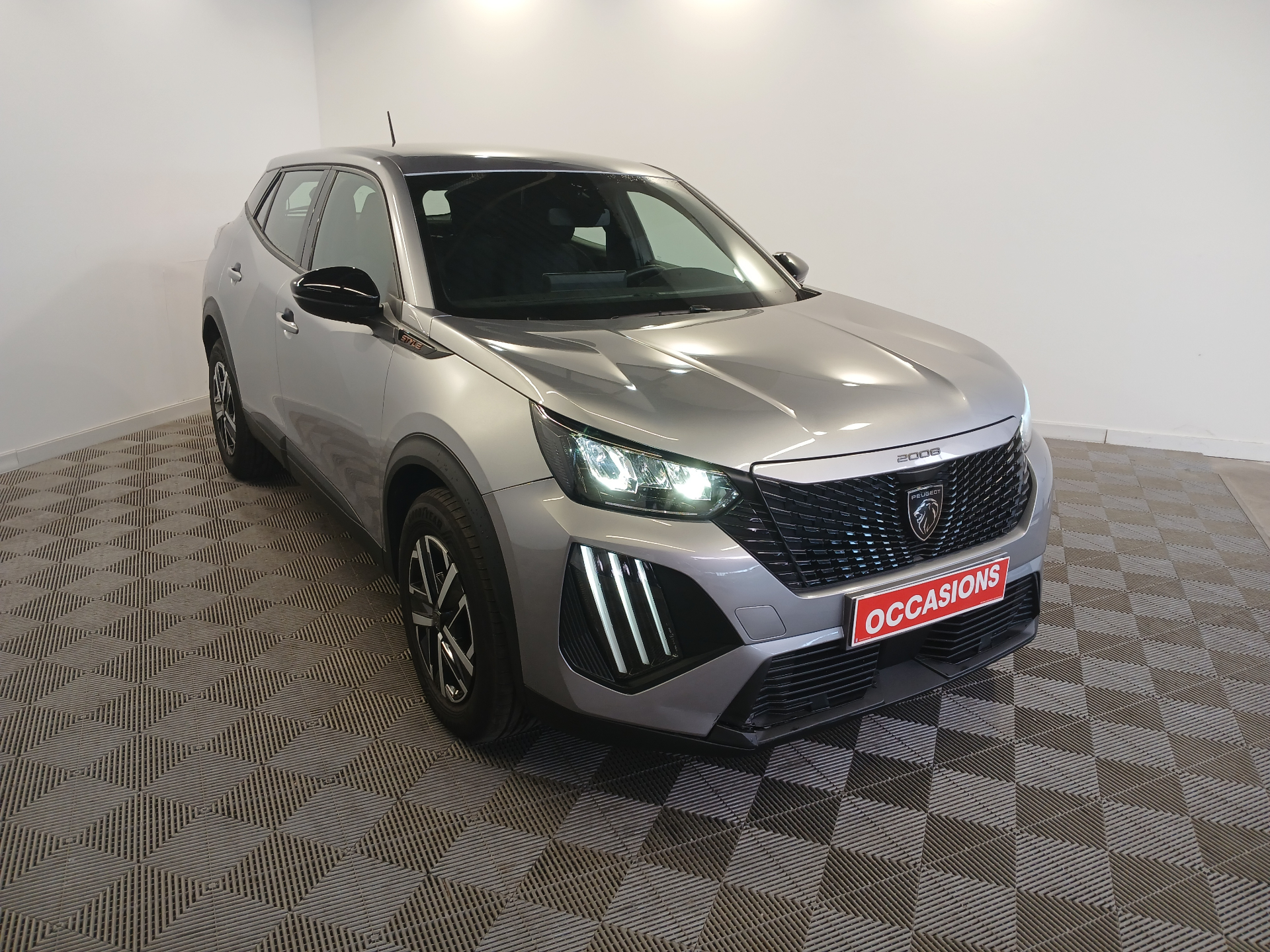 PEUGEOT 2008 Style Hybrid 145 ch e-DCS6