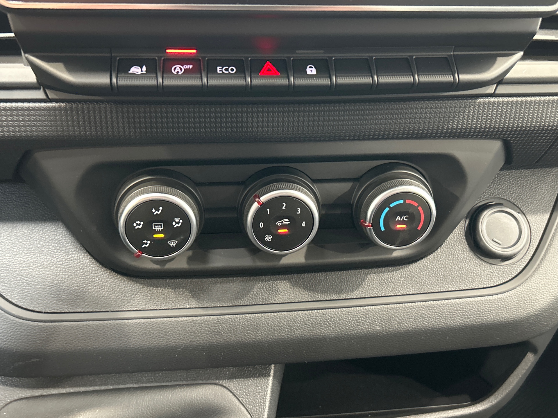 RENAULT TRAFIC FOURGON FG BLUE DCI 130 L1H1 2T8 GSR2 ADVANCE