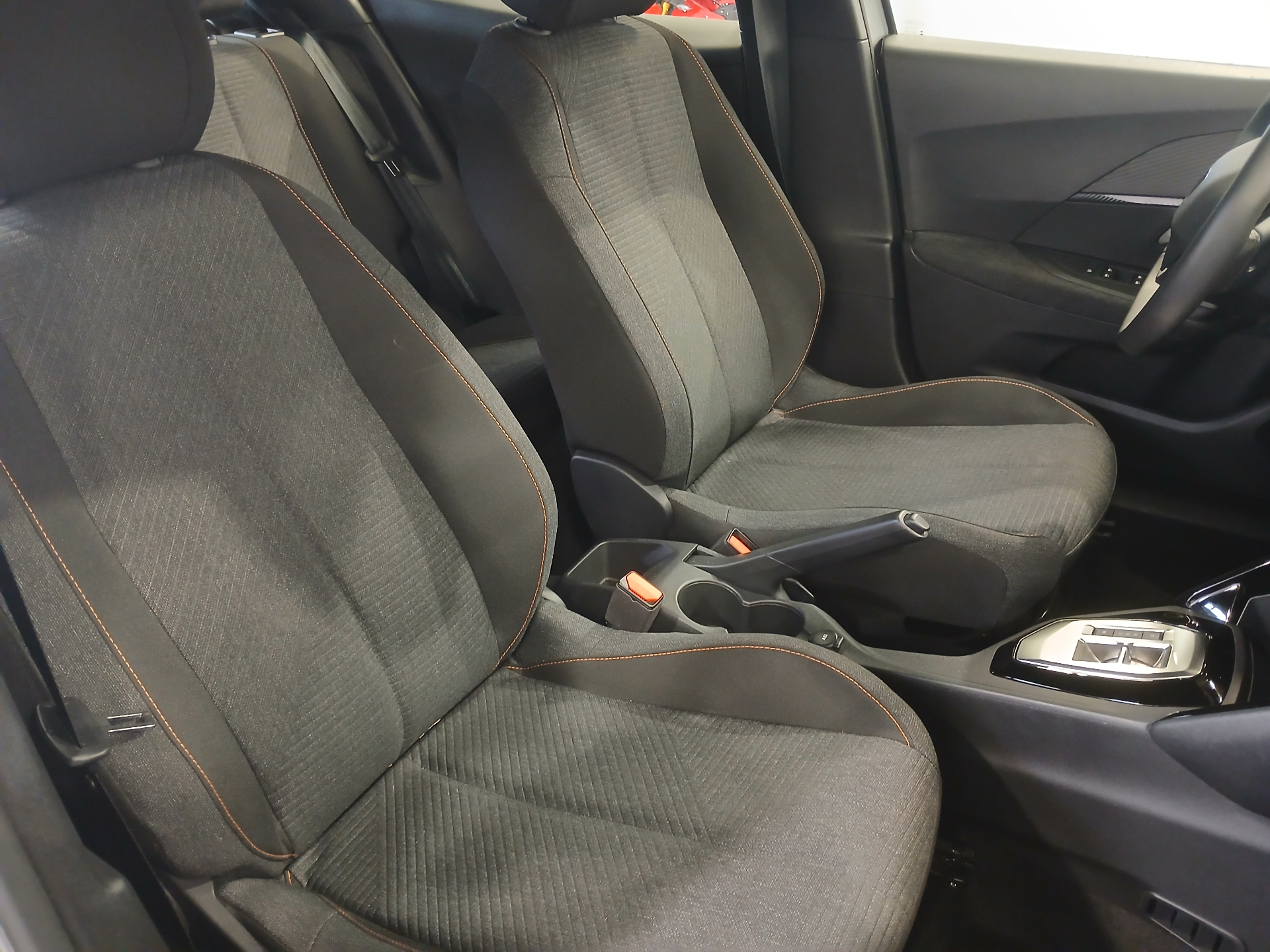 PEUGEOT 2008 Style Hybrid 145 ch e-DCS6