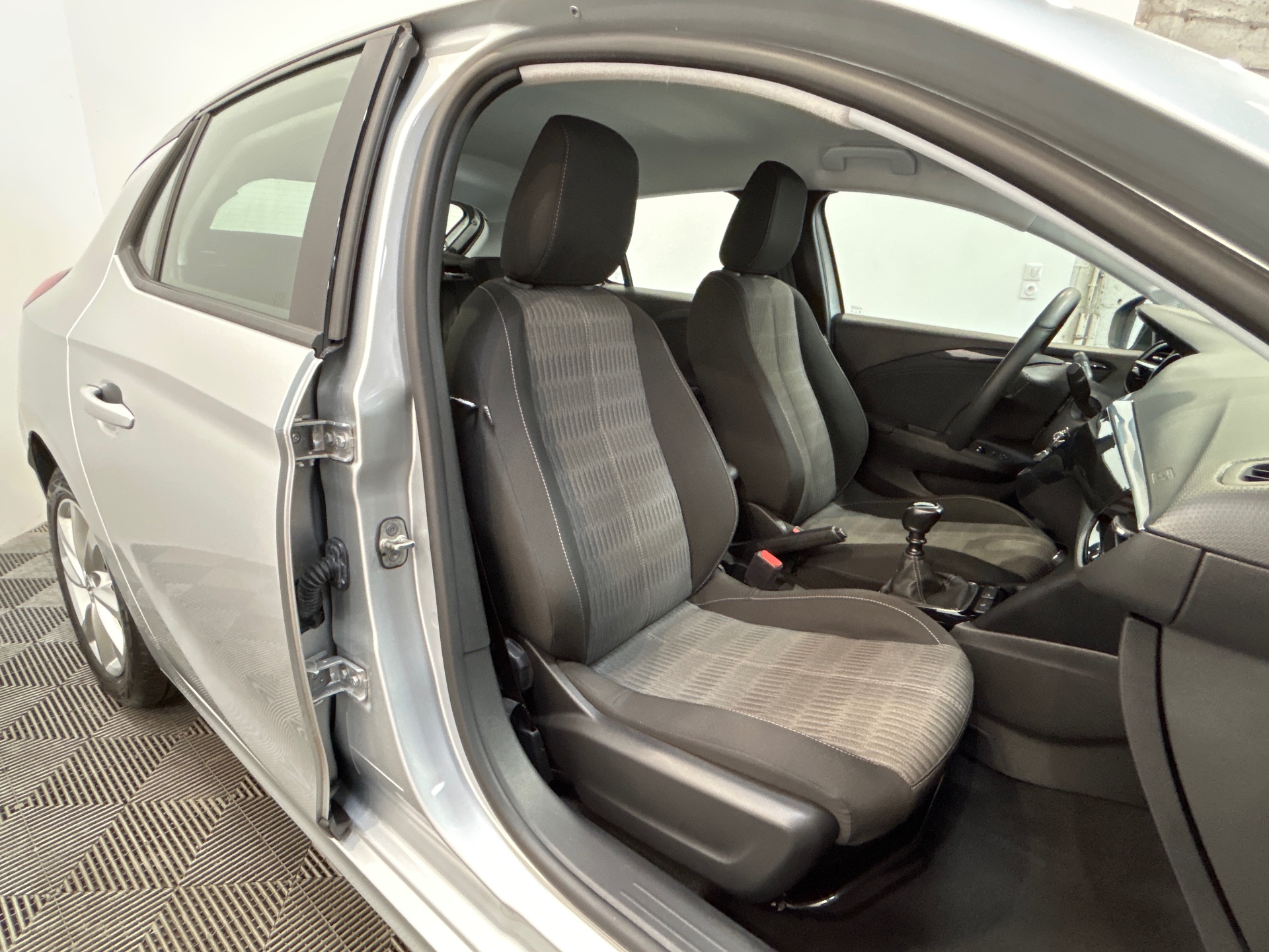 OPEL CORSA 1.5 Diesel 100 ch BVM6 Elegance Business