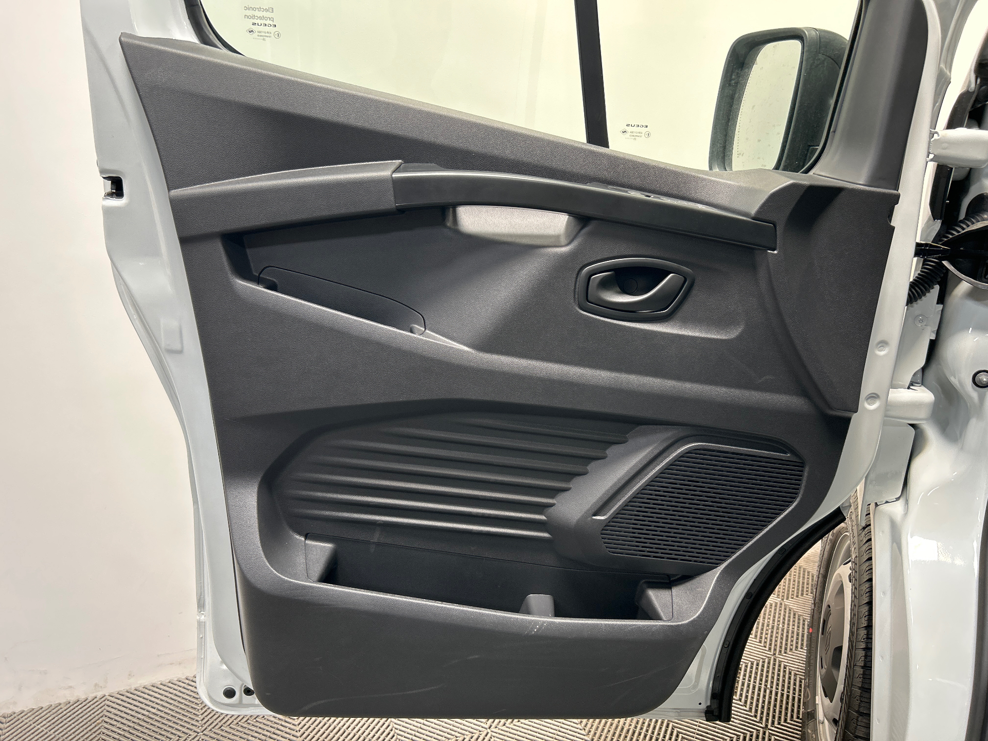 RENAULT TRAFIC FOURGON FG BLUE DCI 130 L1H1 2T8 GSR2 ADVANCE