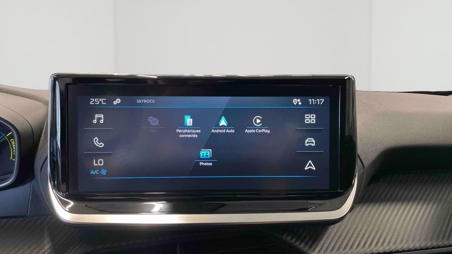 PEUGEOT 2008 Hybrid 145 e-DCS6 Style