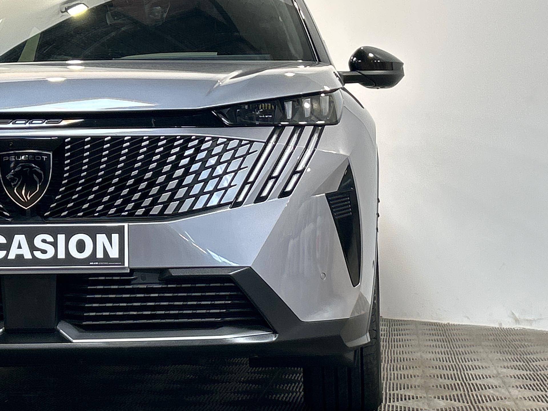PEUGEOT 3008 Hybrid 145 e-DCS6 GT