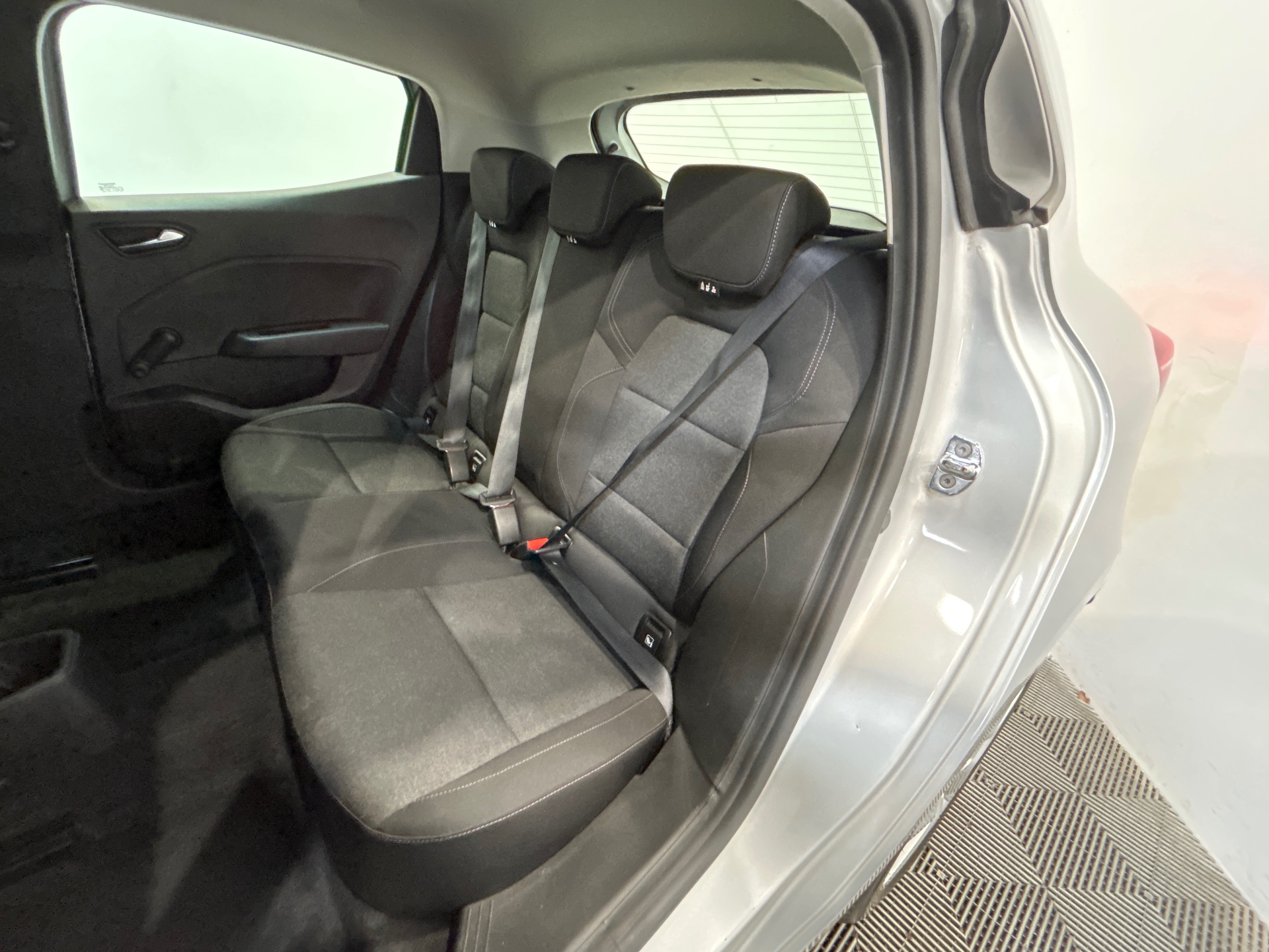 RENAULT CLIO V TCe 90 - 21 Business