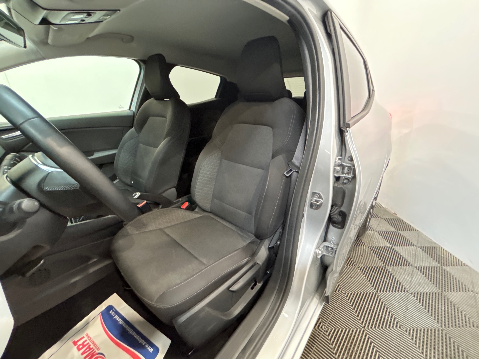 RENAULT CLIO V TCe 90 Equilibre
