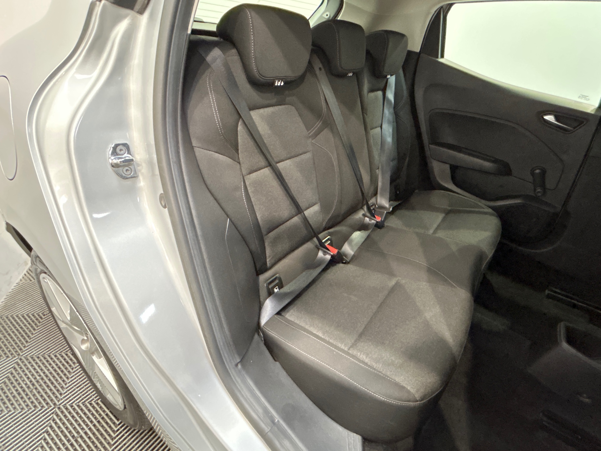 RENAULT CLIO V TCe 90 - 21 Business