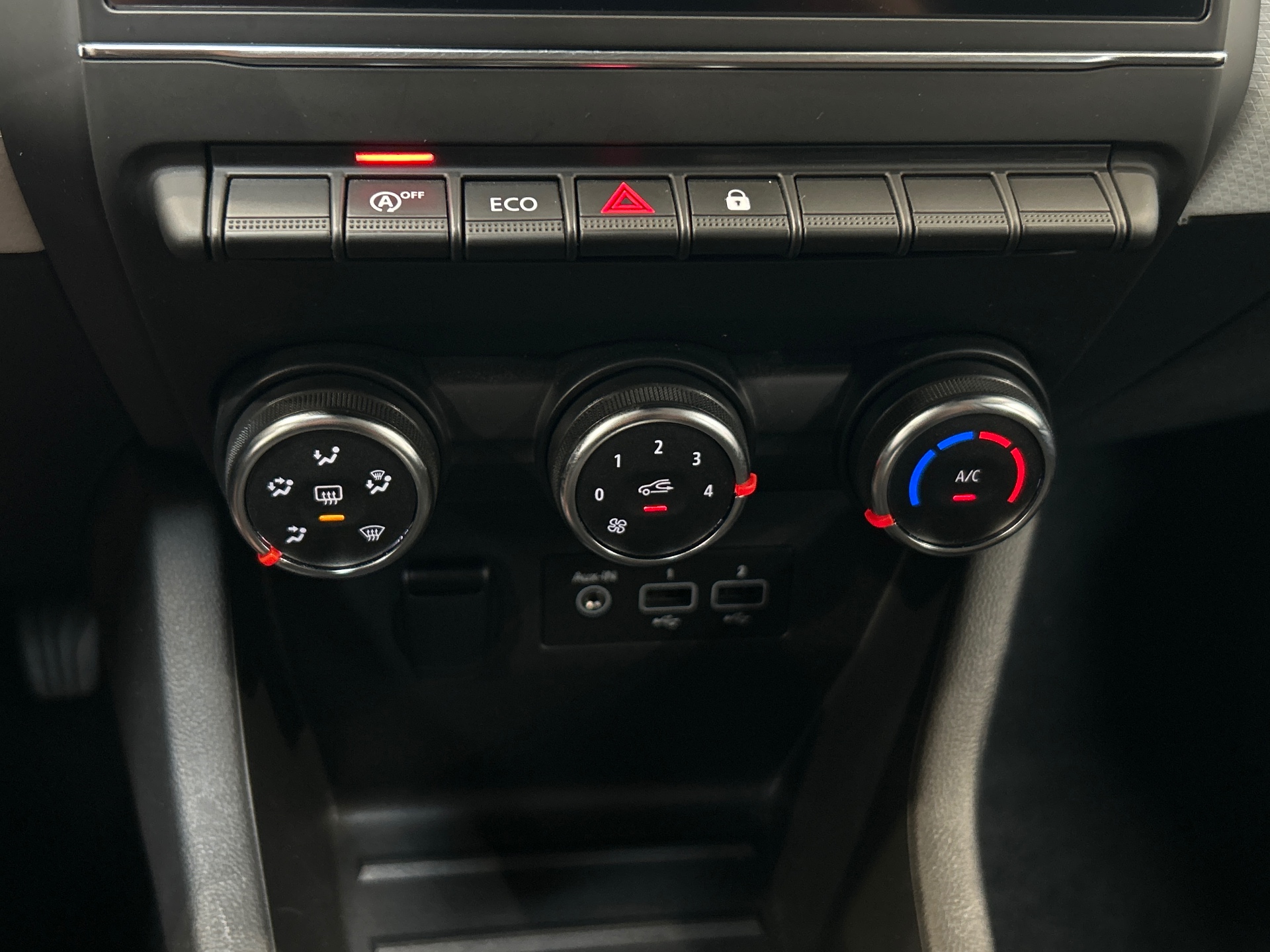 RENAULT CLIO V TCe 90 Equilibre