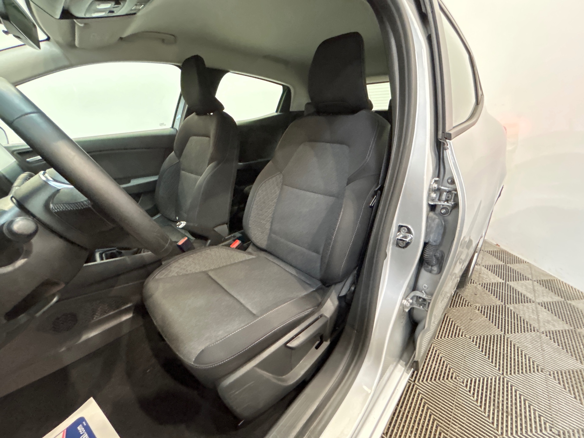 RENAULT CLIO V TCe 90 - 21 Business