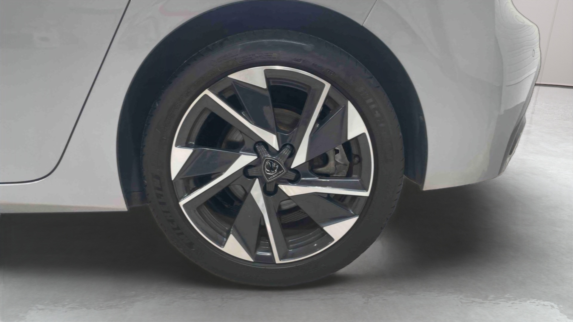 PEUGEOT 308 PureTech 130ch S&S EAT8 Allure Pack