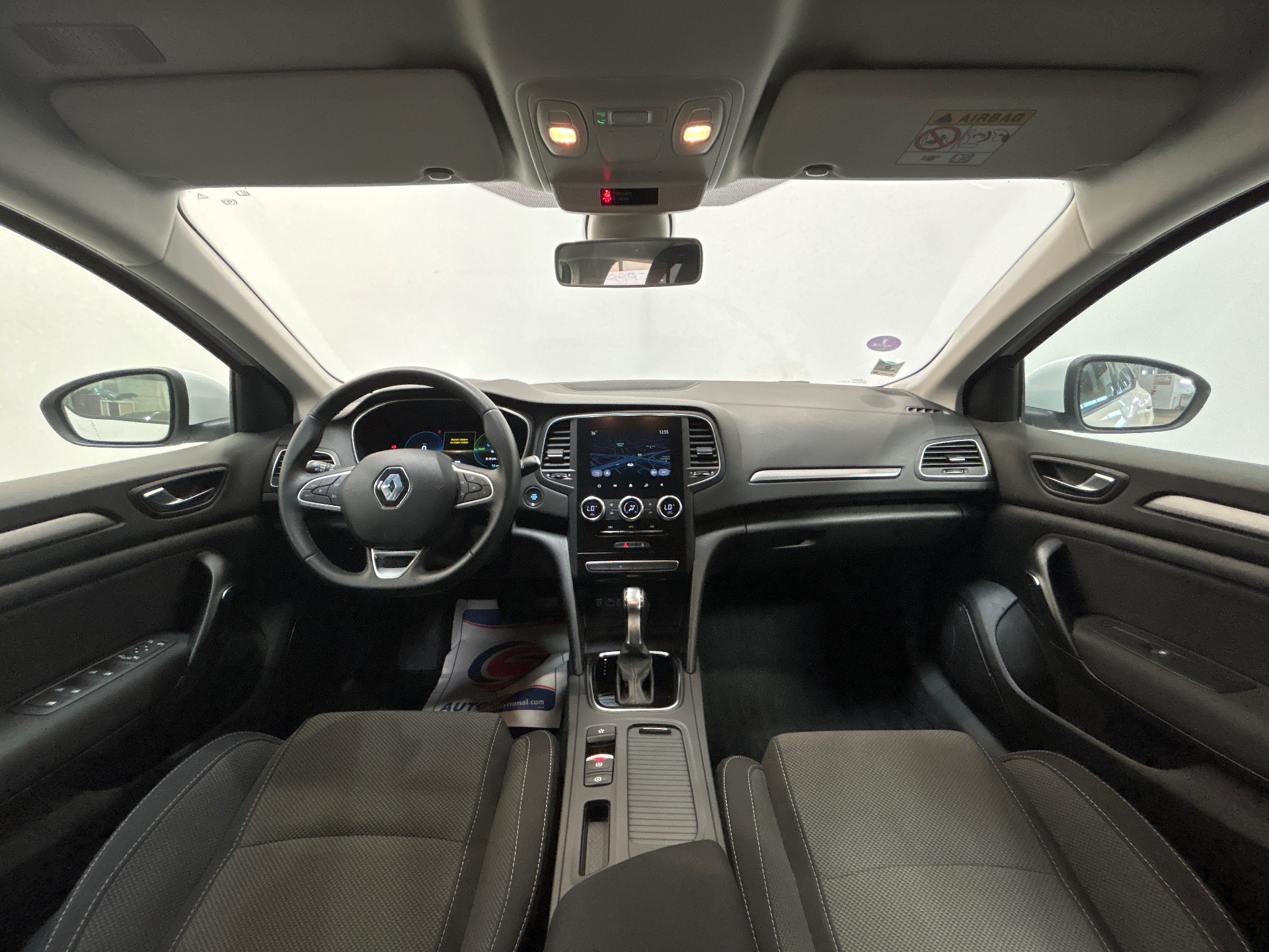 RENAULT MEGANE IV BERLINE evolution E-Tech plug-in hybrid 160