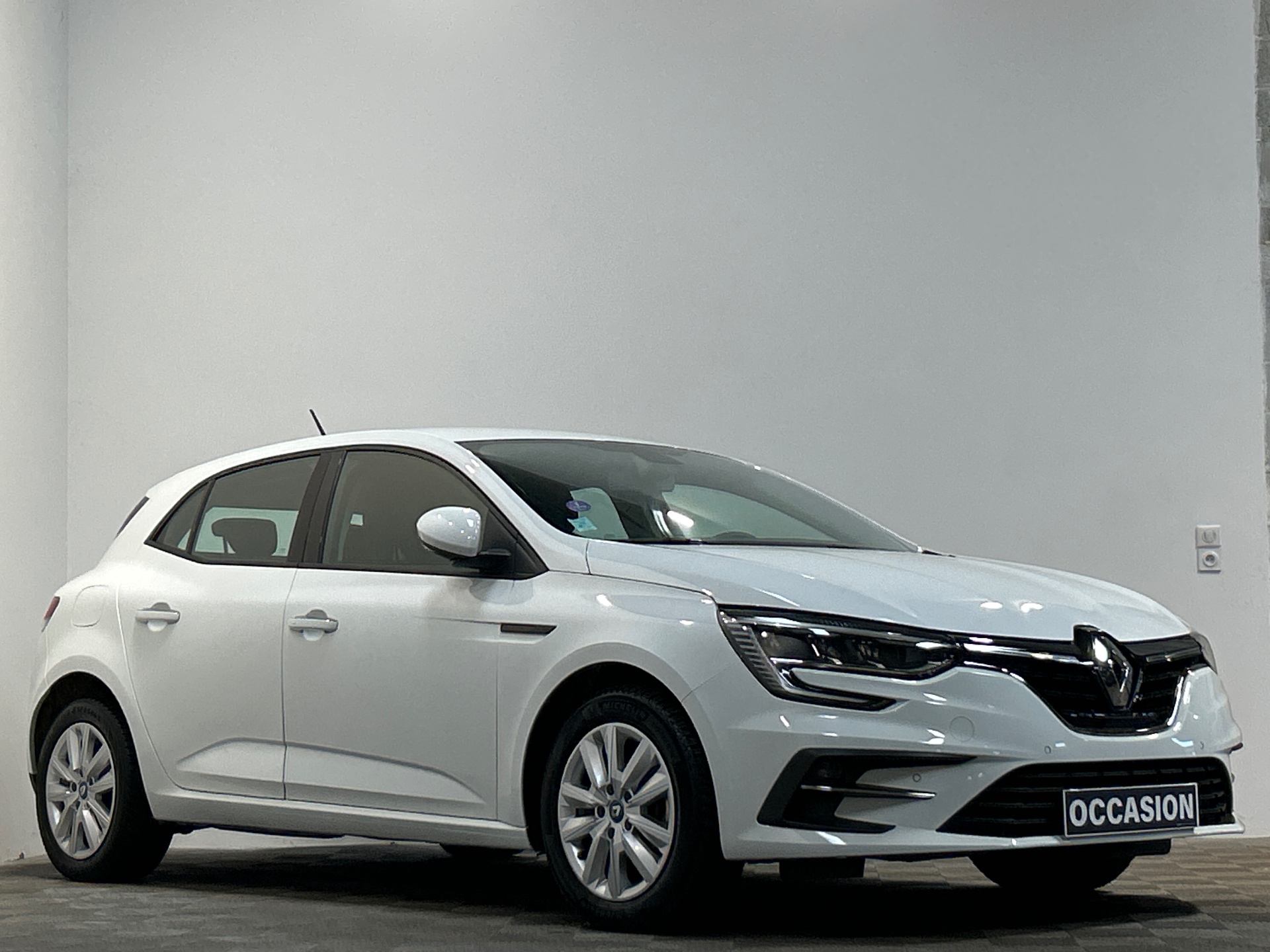 RENAULT MEGANE IV BERLINE evolution E-Tech plug-in hybrid 160