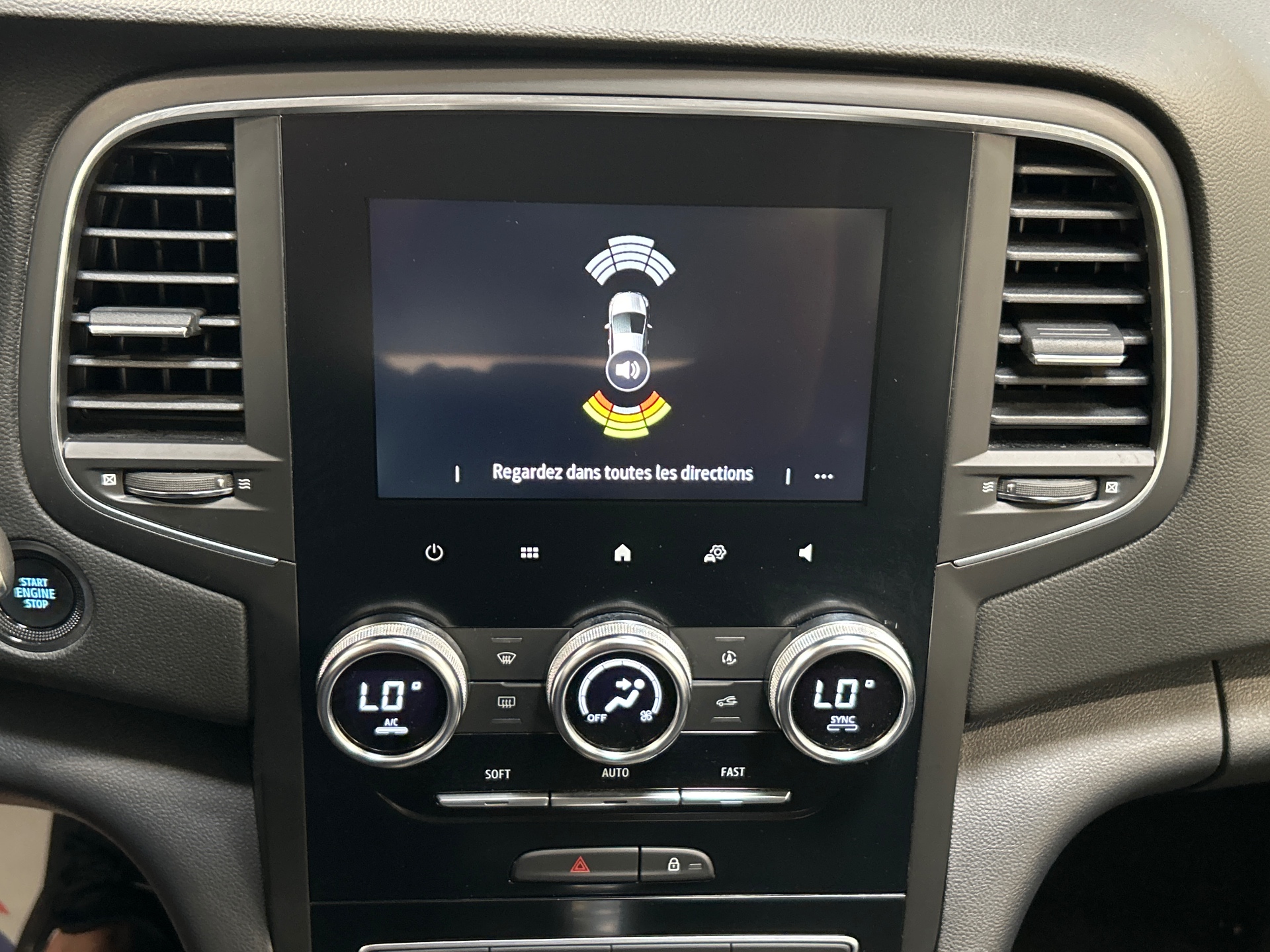 RENAULT MEGANE IV BERLINE evolution E-Tech plug-in hybrid 160