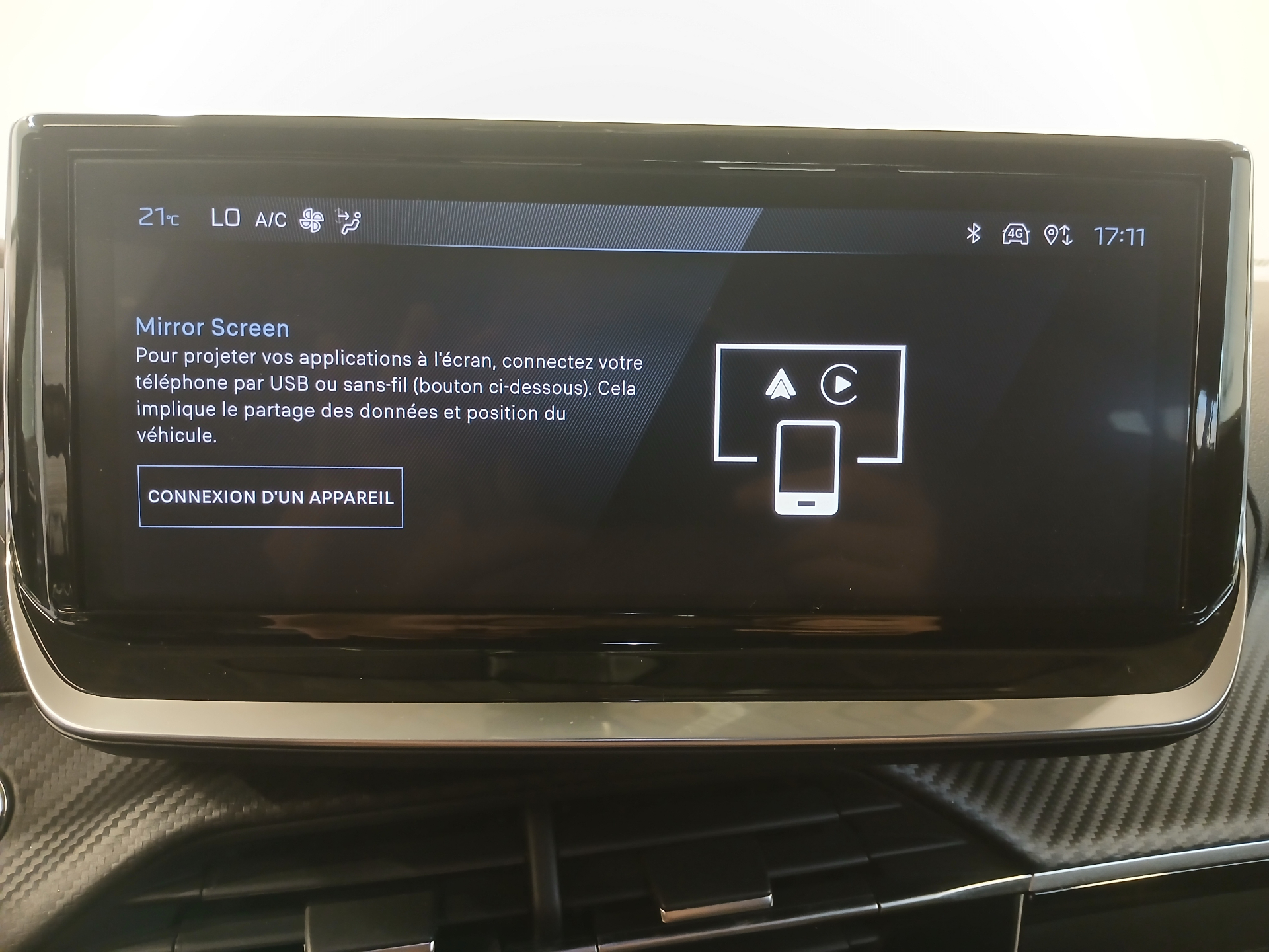 PEUGEOT 2008 Hybrid 145 e-DCS6 Allure