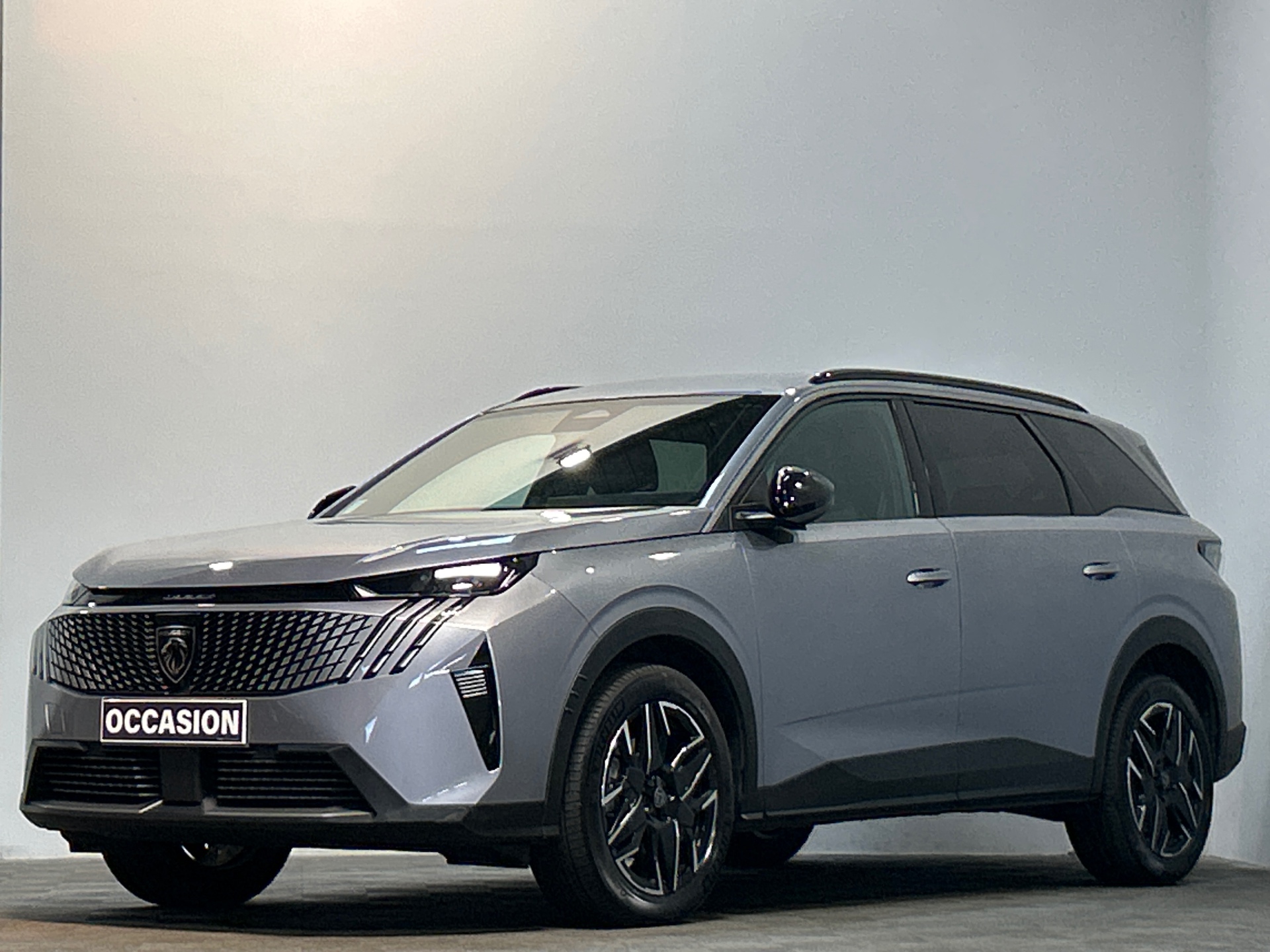 PEUGEOT 5008 Hybrid 145 ch e-DCS6 Allure