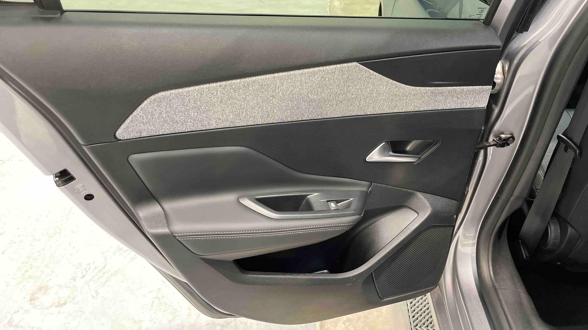 PEUGEOT 308 PureTech 130ch S&S EAT8 Allure Pack