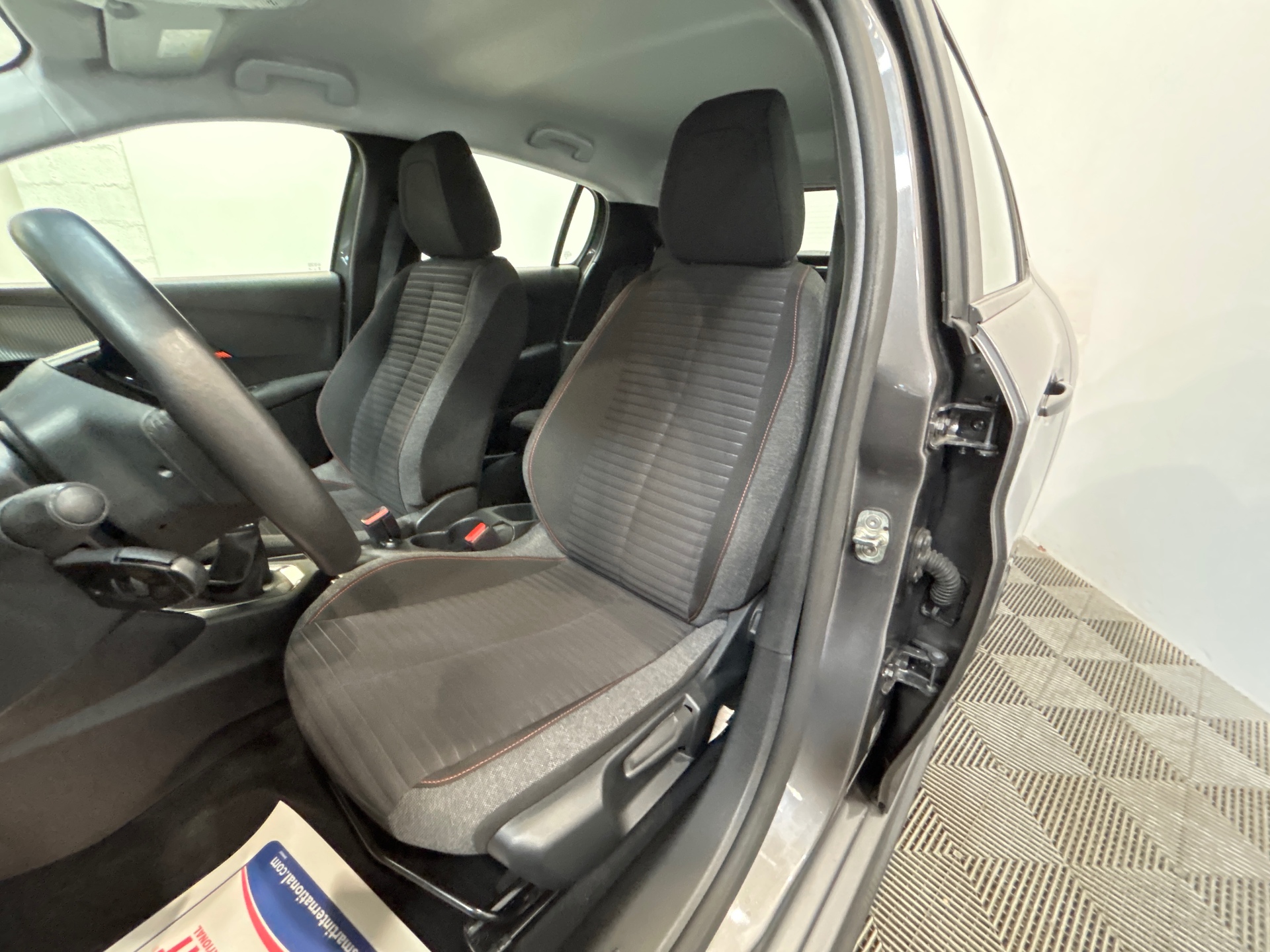 PEUGEOT 208 ACTIVE PACK PURETECH 75 S&S BVM5