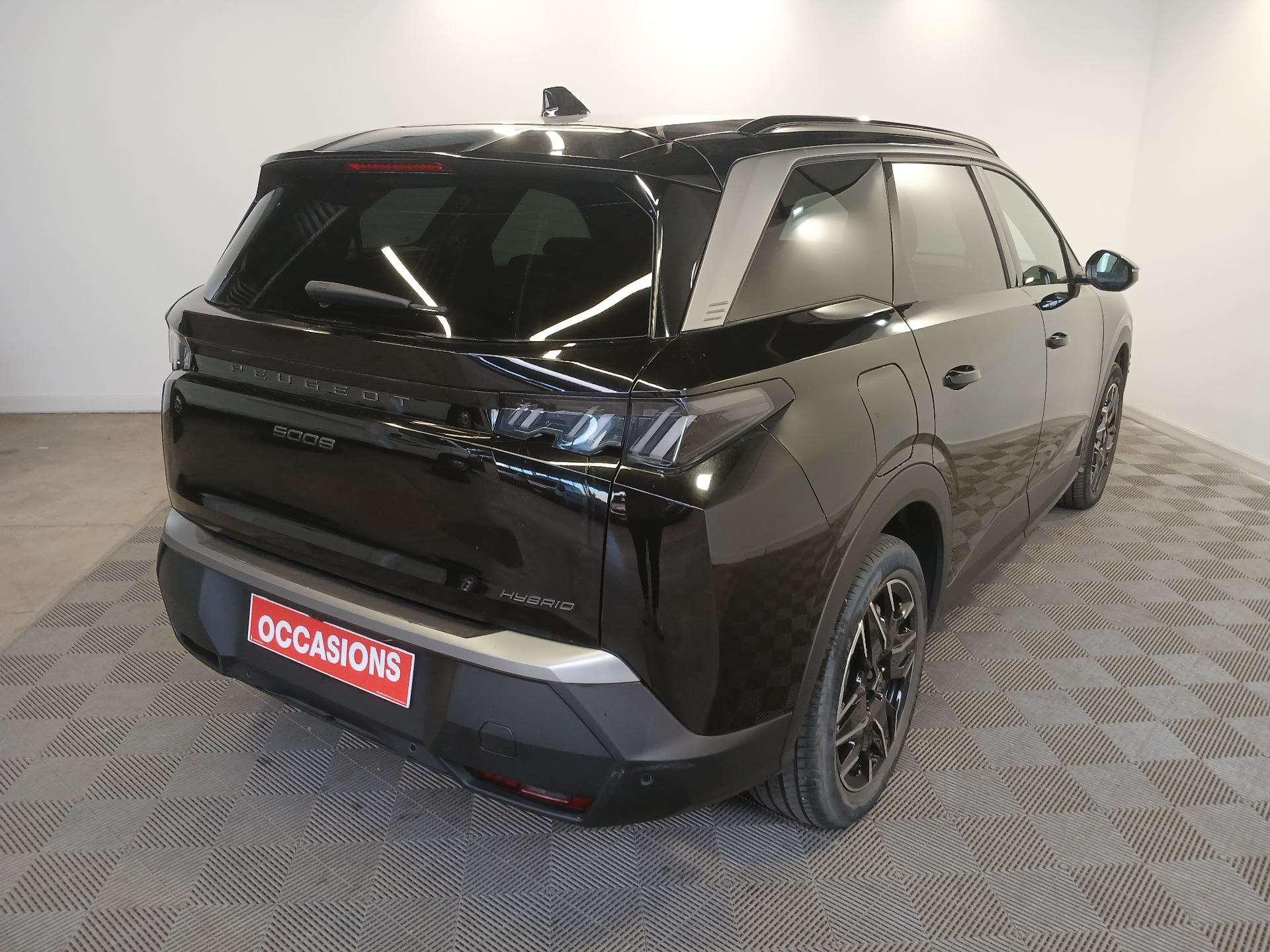 PEUGEOT 5008 Hybrid 145 ch e-DCS6 Allure
