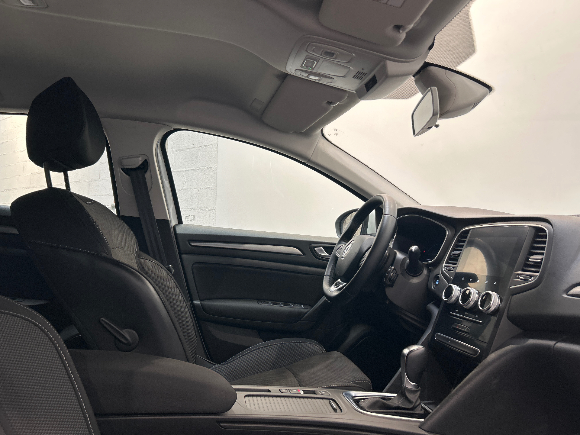 RENAULT MEGANE IV BERLINE evolution E-Tech plug-in hybrid 160