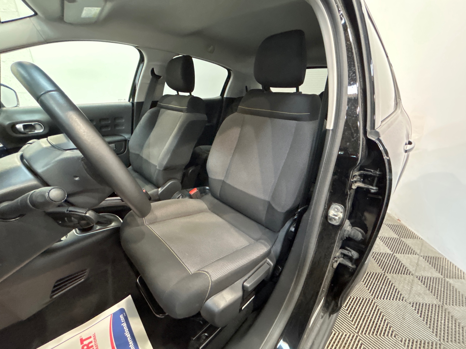 CITROEN C3 PURETECH 110 S&S EAT6 MAX