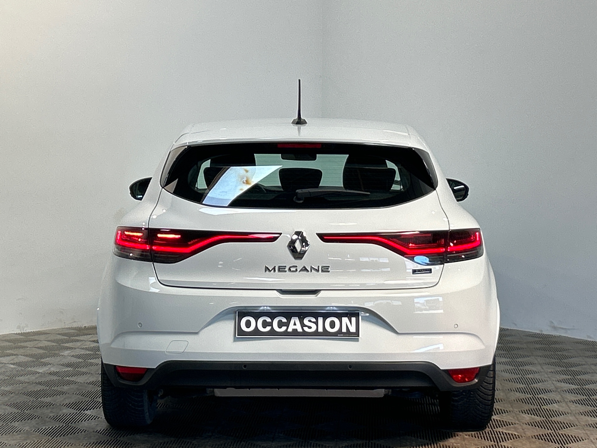 RENAULT MEGANE IV BERLINE evolution E-Tech plug-in hybrid 160
