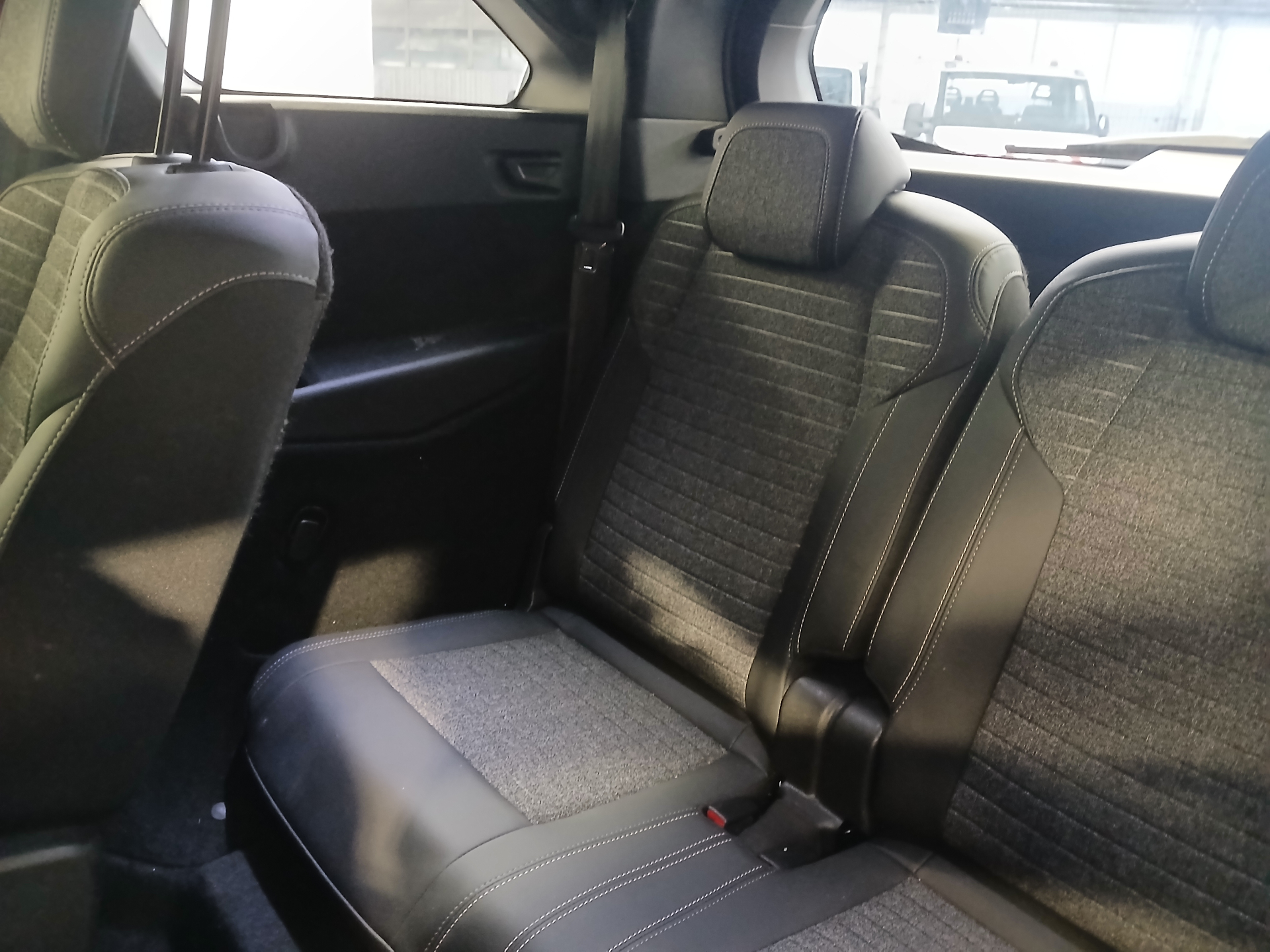 PEUGEOT 5008 Hybrid 145 ch e-DCS6 Allure
