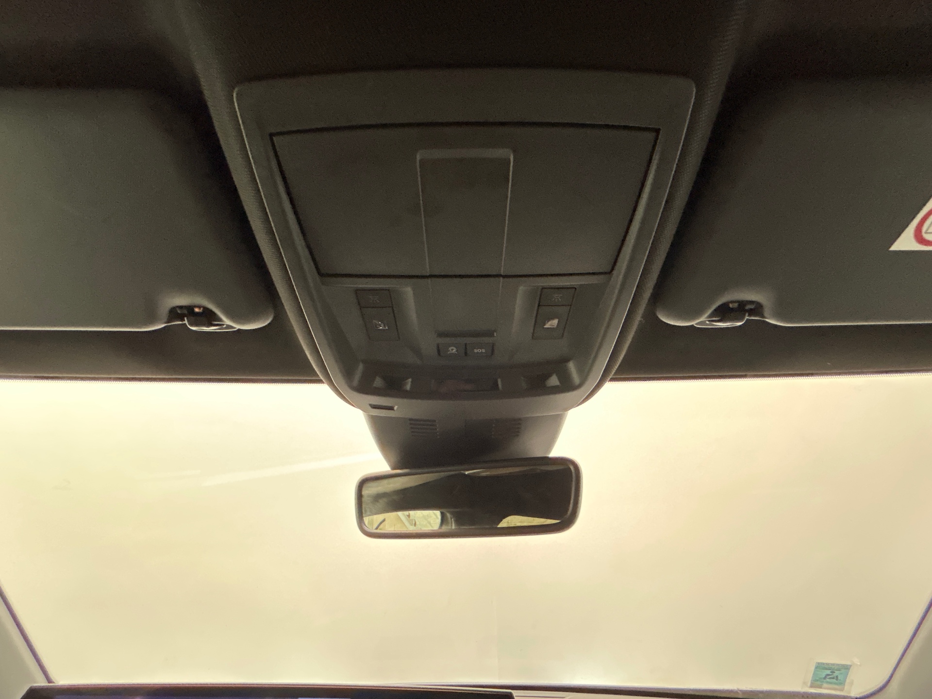 PEUGEOT 5008 Hybrid 145 ch e-DCS6 Allure