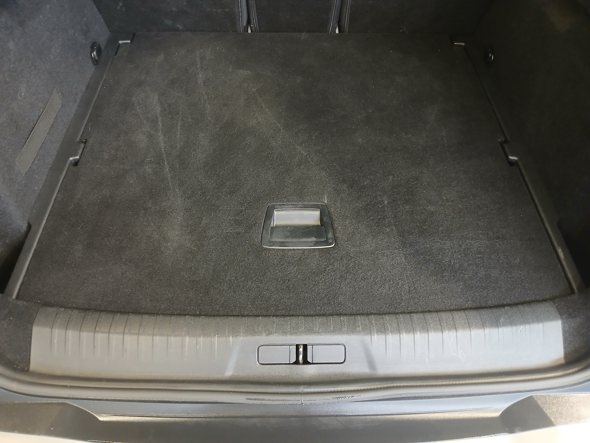 PEUGEOT 3008 Hybrid 145 e-DCS6 Allure