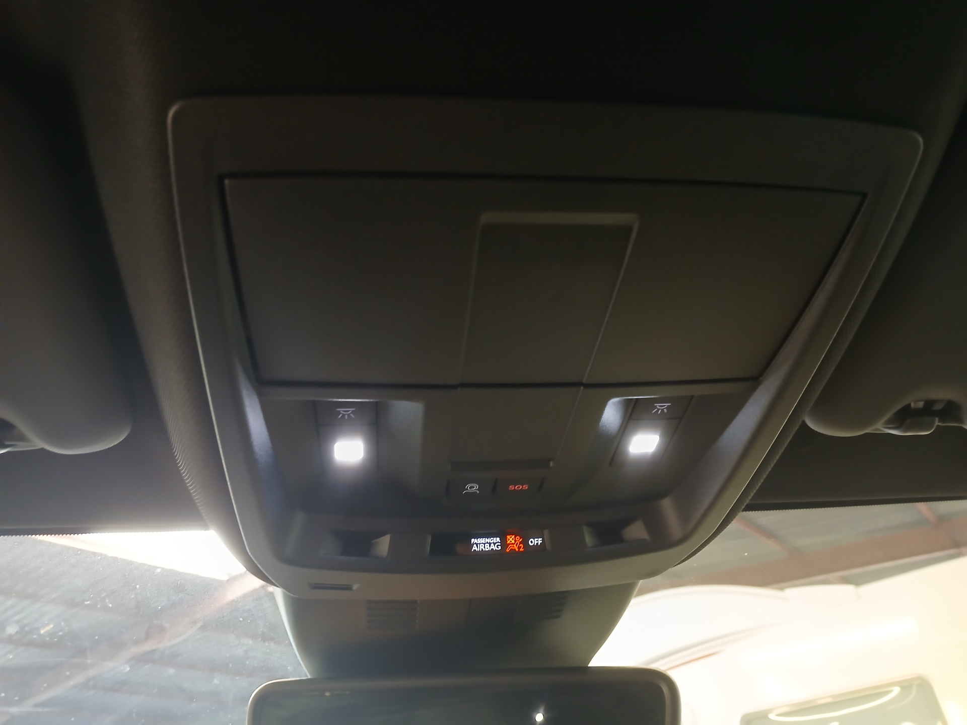 PEUGEOT 3008 Hybrid 145 e-DCS6 Allure