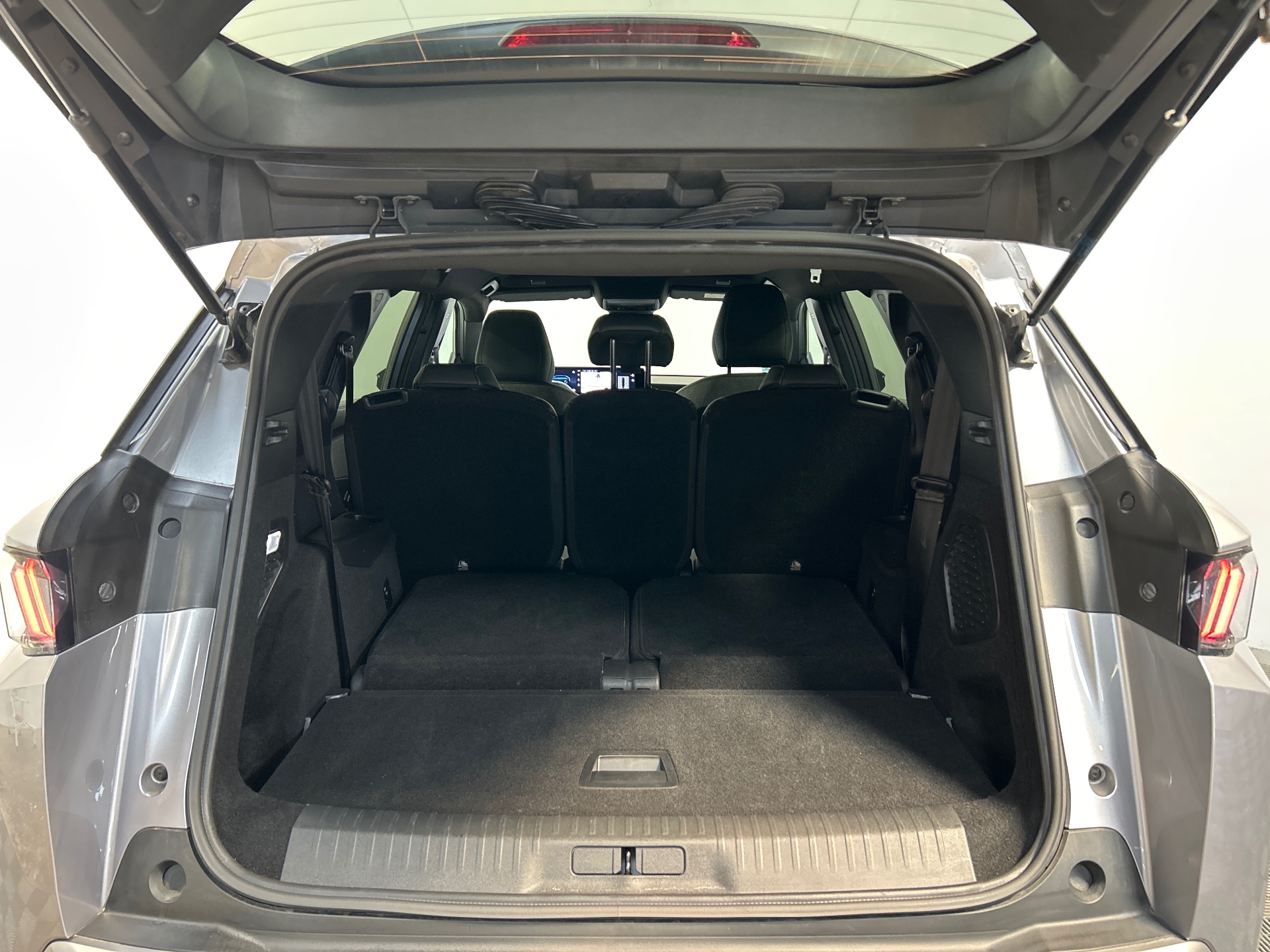 PEUGEOT 5008 Hybrid 145 ch e-DCS6 Allure