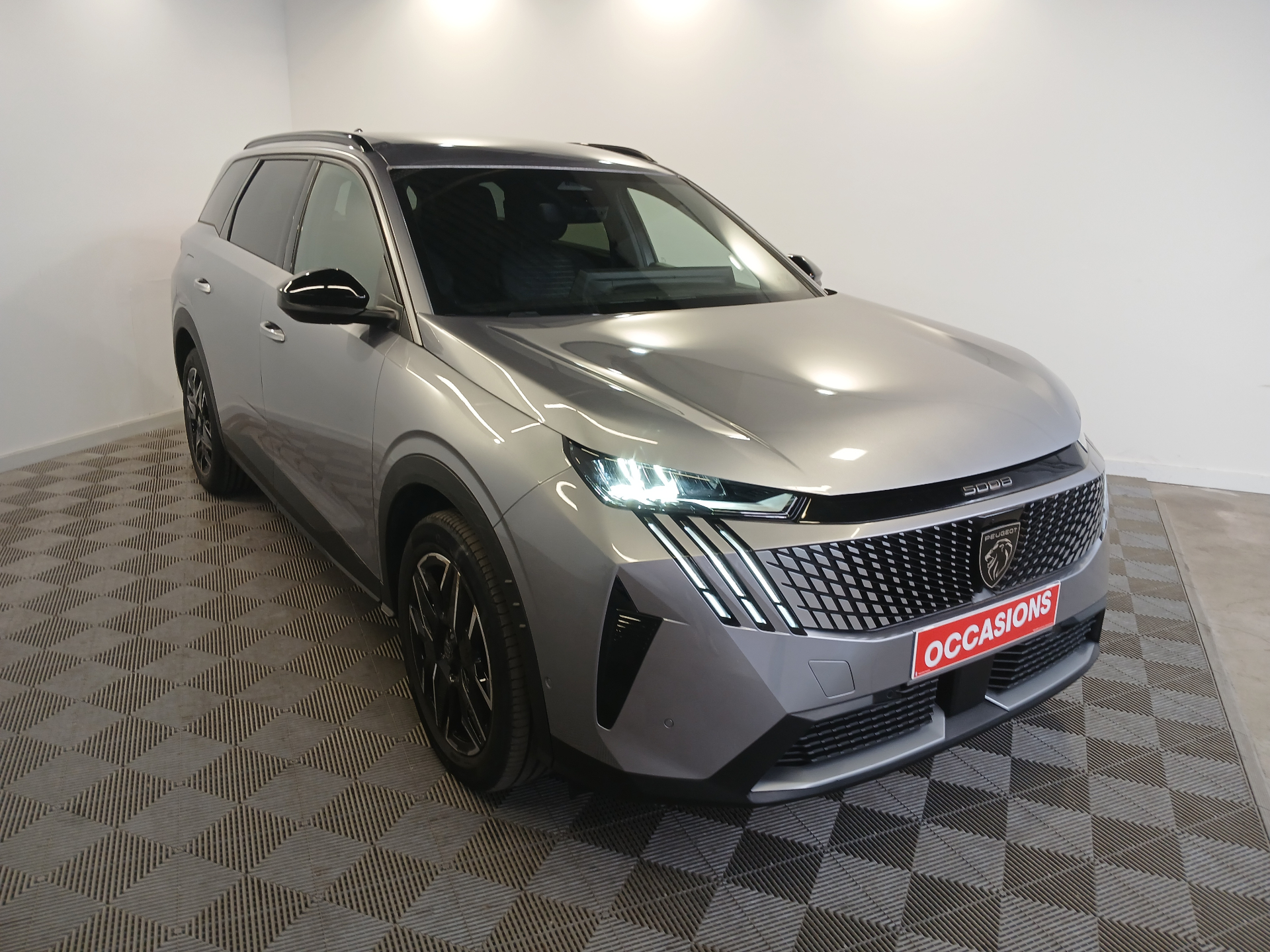 PEUGEOT 5008 Hybrid 145 ch e-DCS6 Allure