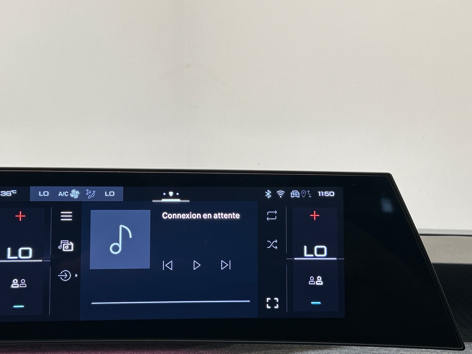 PEUGEOT 5008 Hybrid 145 ch e-DCS6 Allure