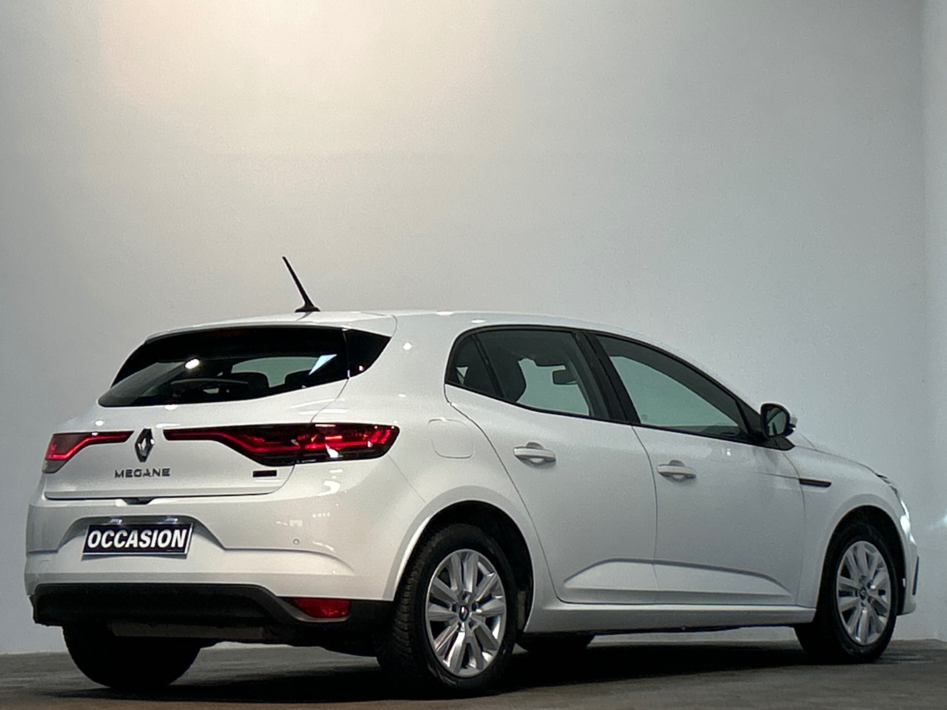 RENAULT MEGANE IV BERLINE evolution E-Tech plug-in hybrid 160