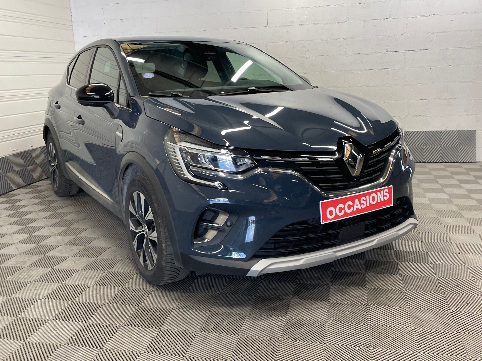 RENAULT CAPTUR E-Tech hybride rechargeable 160 Techno