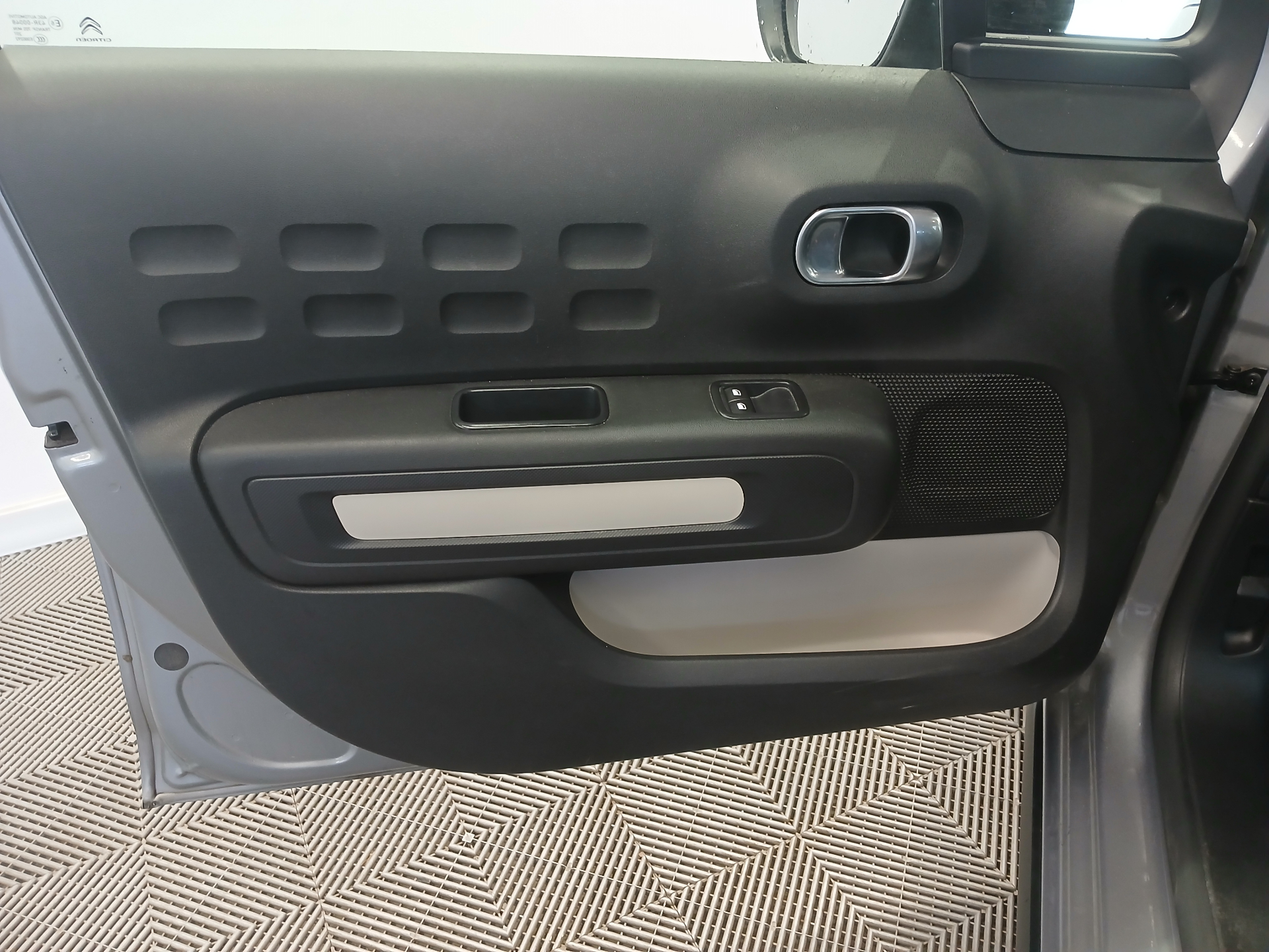 CITROEN C3 PTECH 110 S&S BVM6 C SERIES