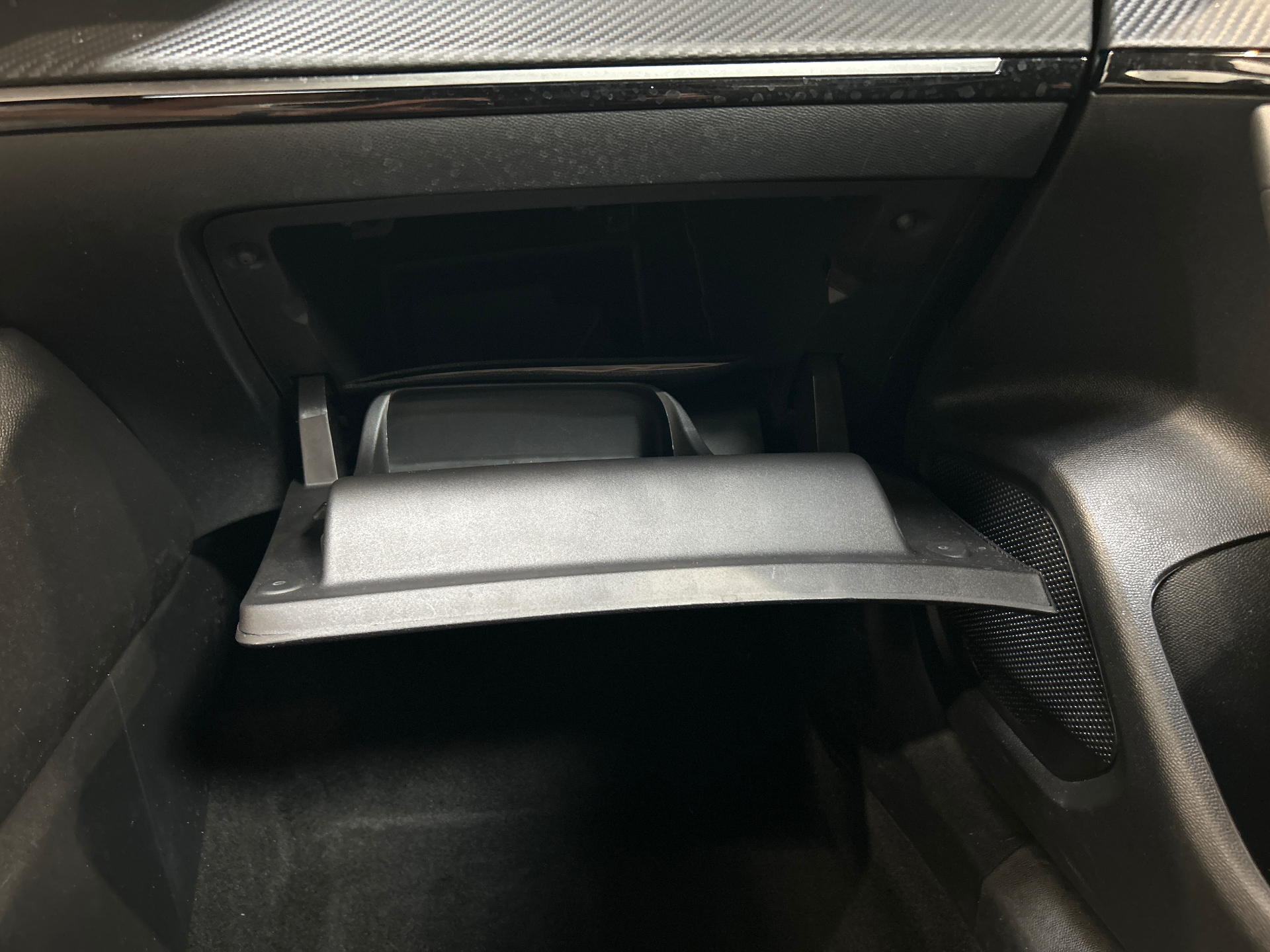 PEUGEOT 2008 Hybrid 145 e-DCS6 Style