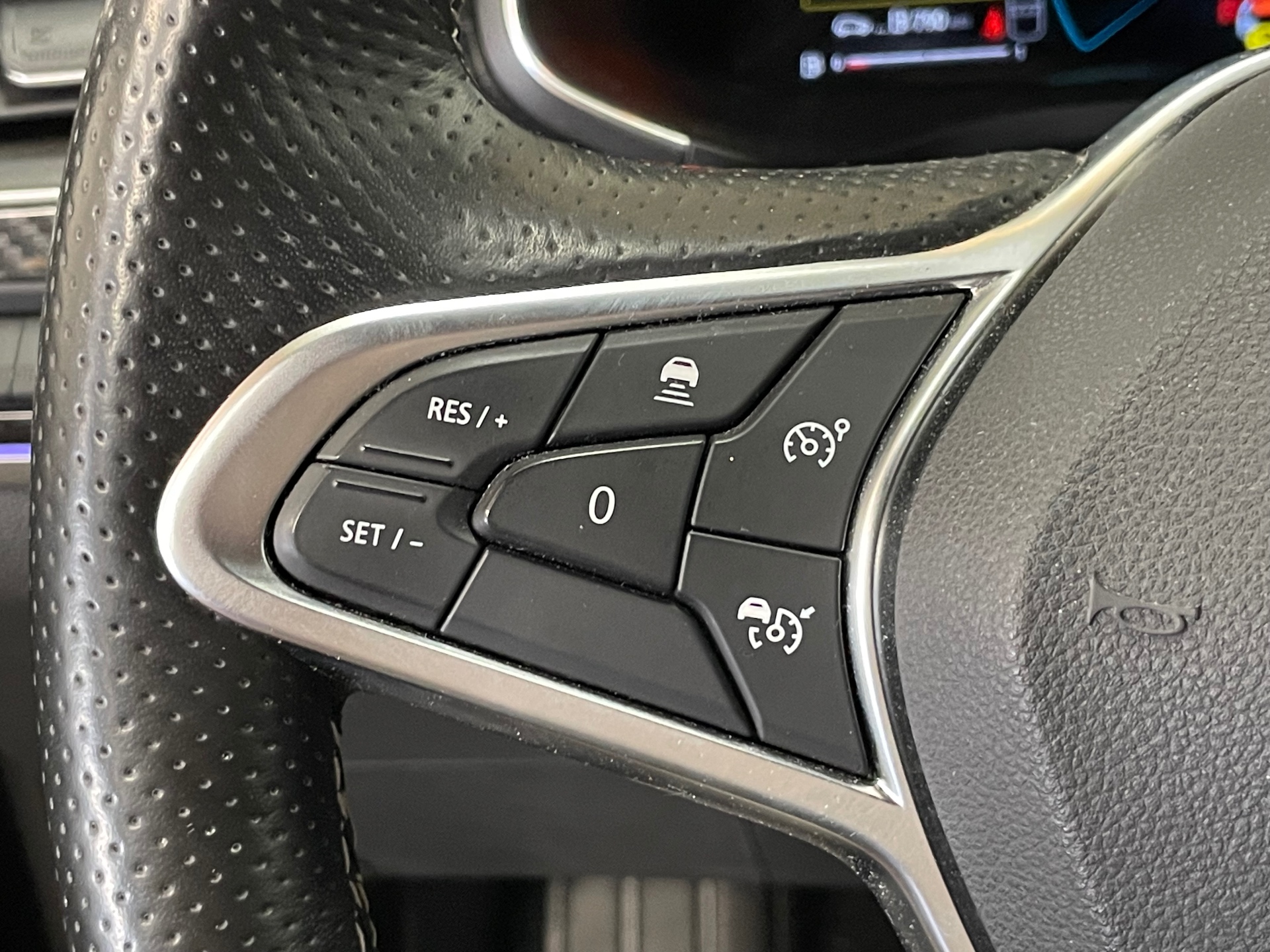 RENAULT ARKANA E-Tech engineered full hybrid 145