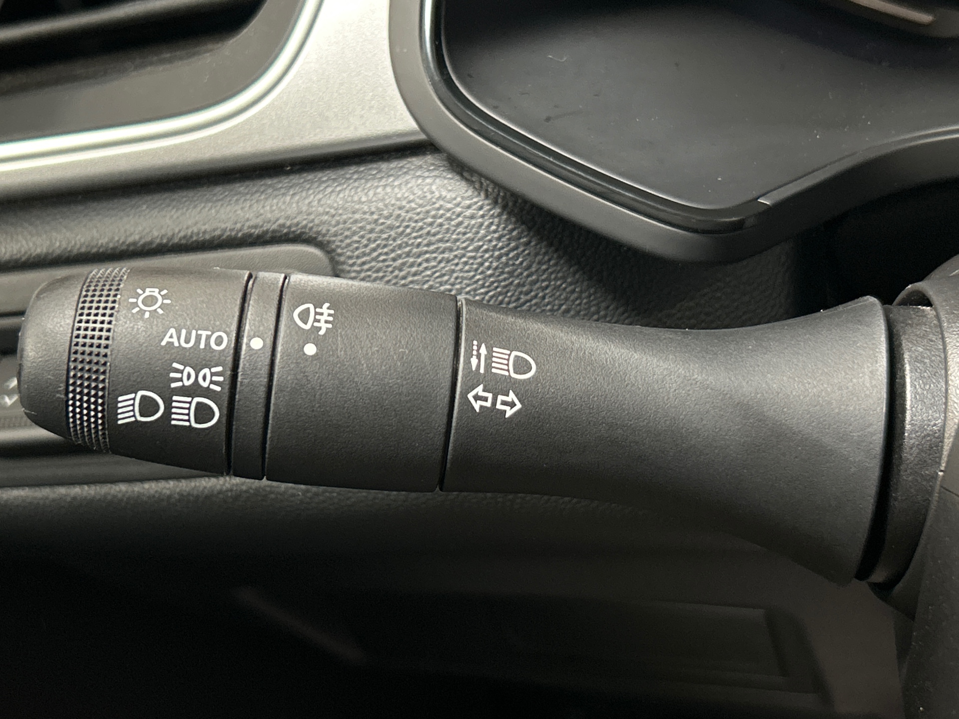 RENAULT CAPTUR techno mild hybrid 160 EDC