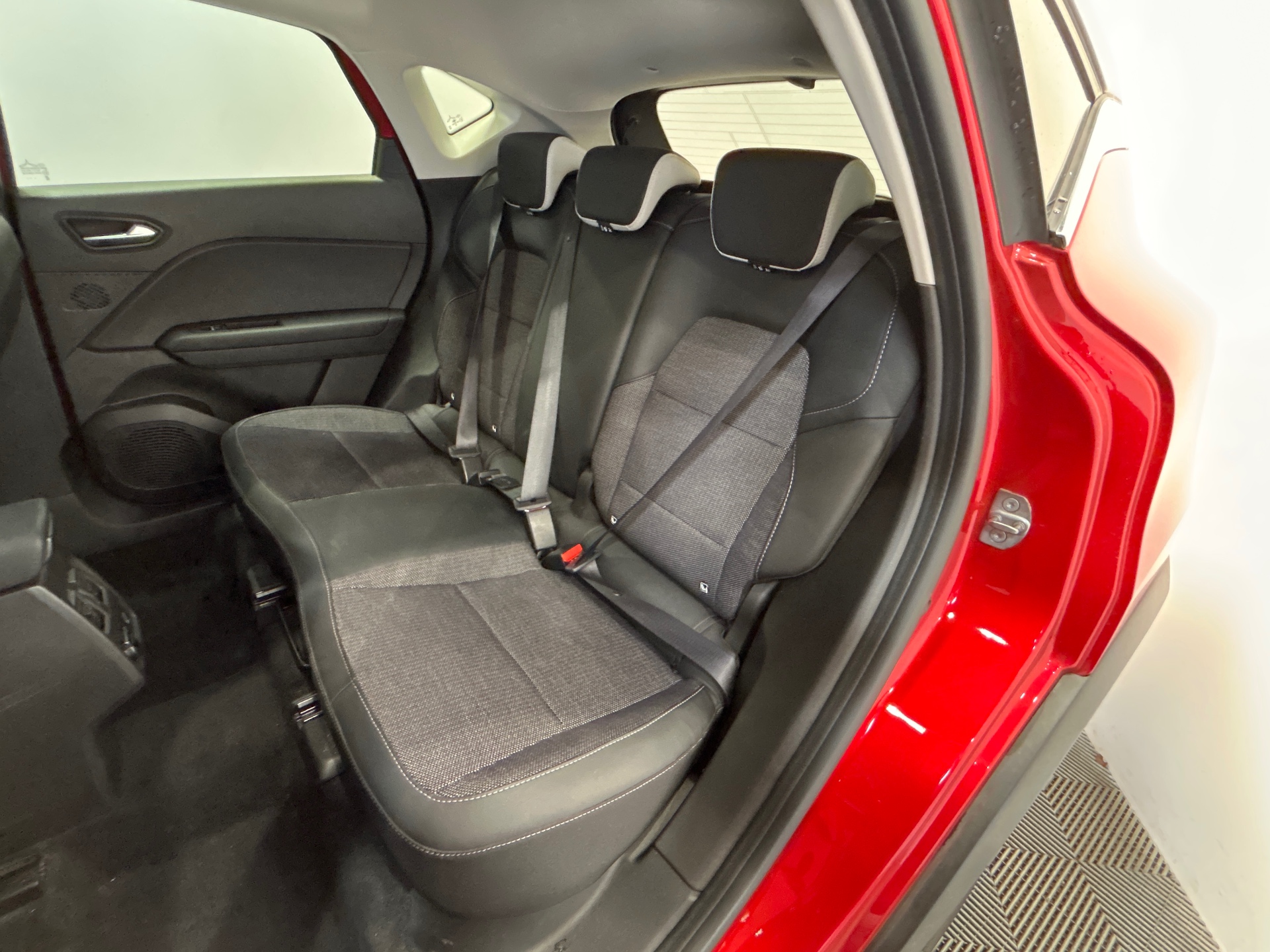 RENAULT CAPTUR techno mild hybrid 160 EDC