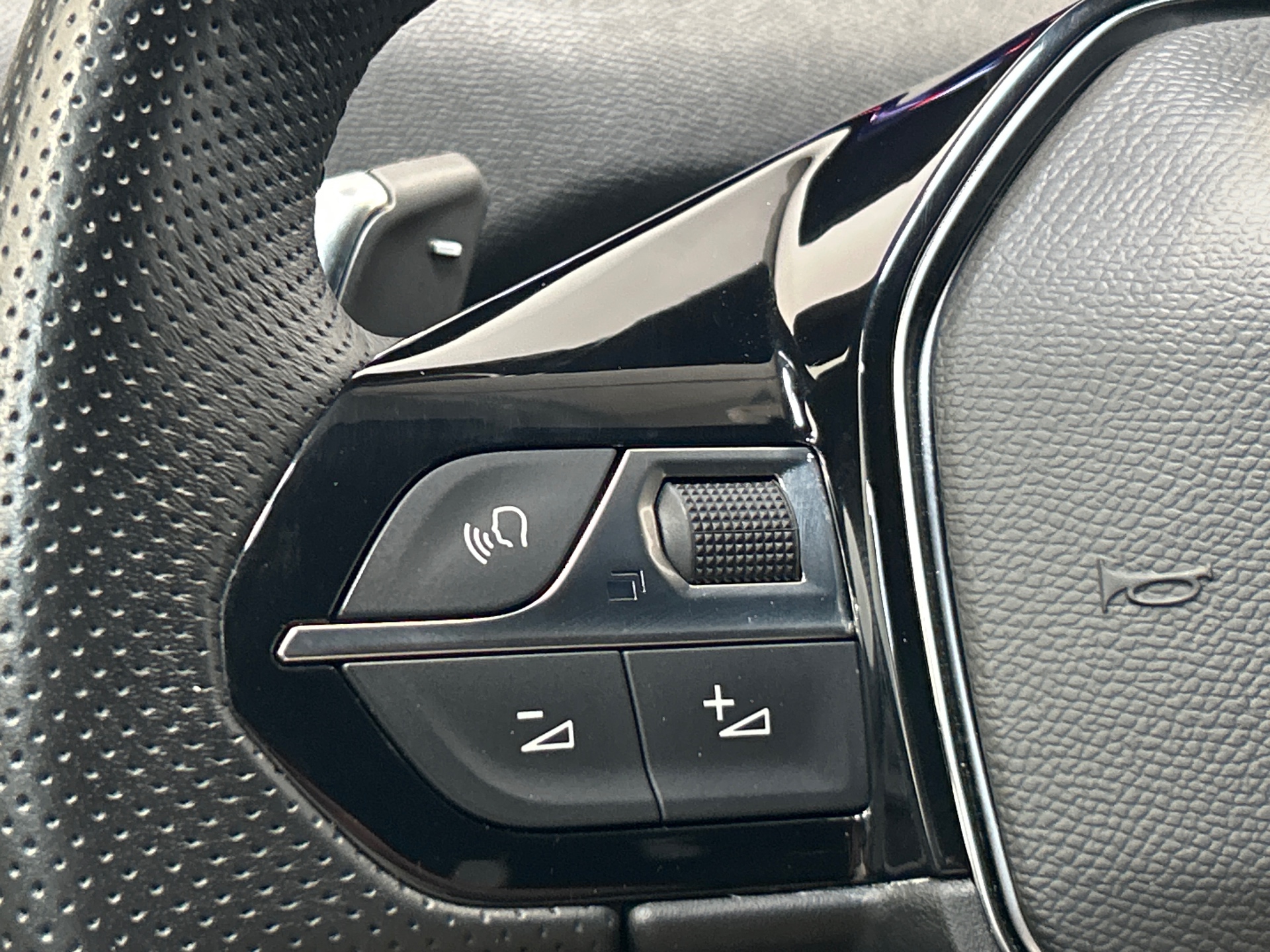 PEUGEOT 3008 GT PureTech 130 S&S EAT8