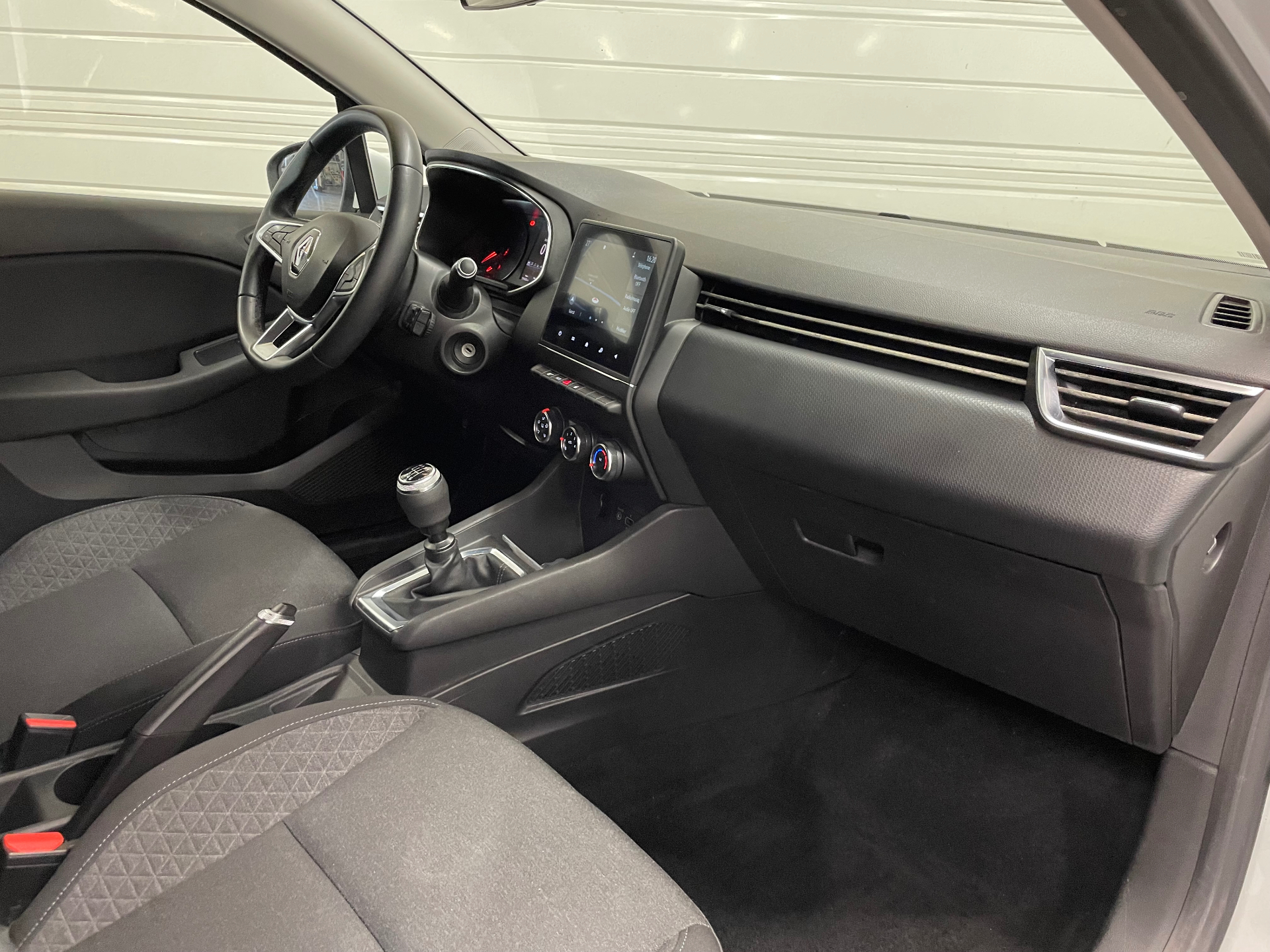 RENAULT CLIO V Blue dCi 85 Business