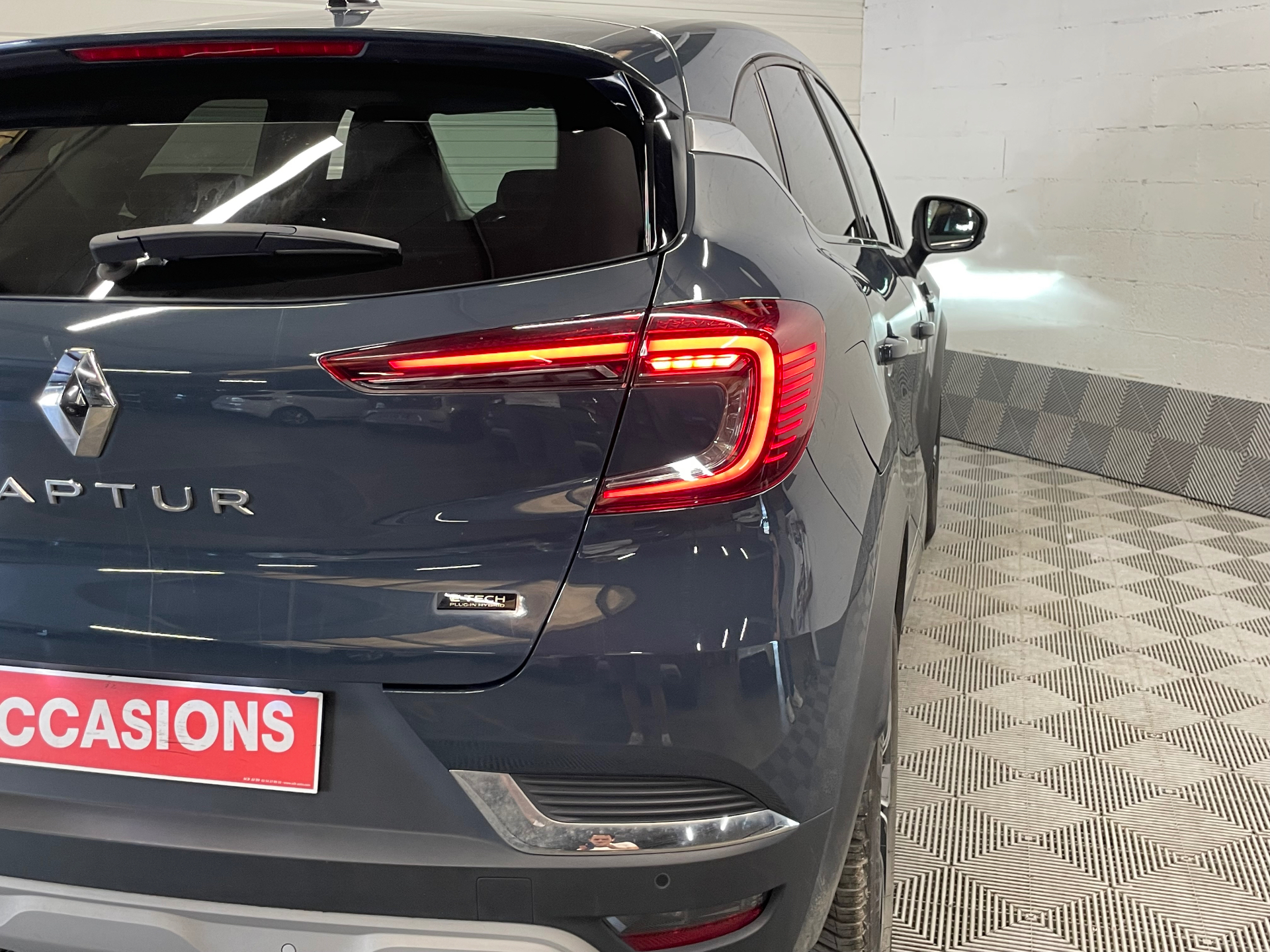 RENAULT CAPTUR E-Tech hybride rechargeable 160 Techno