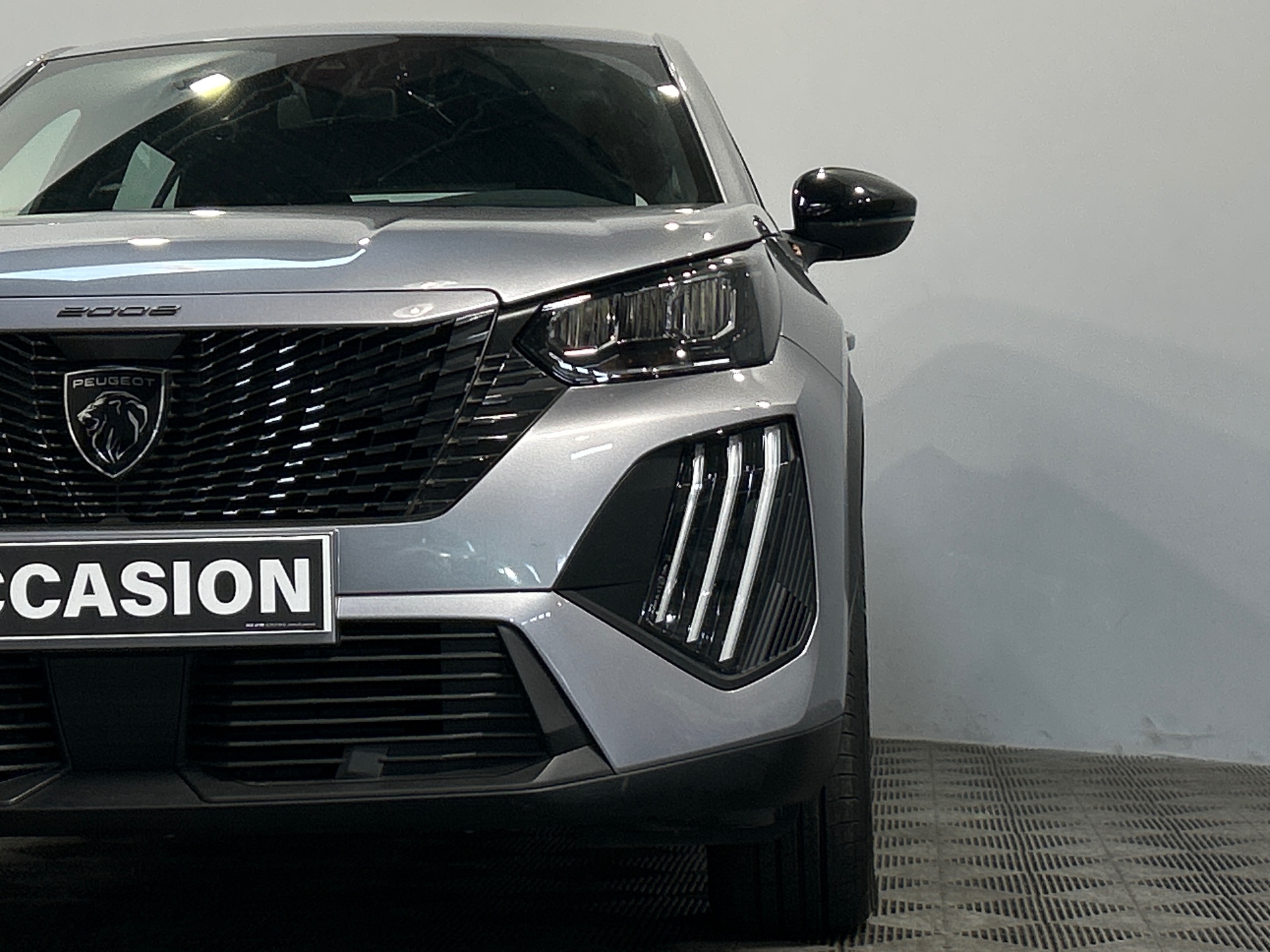 PEUGEOT 2008 Hybrid 145 e-DCS6 Style