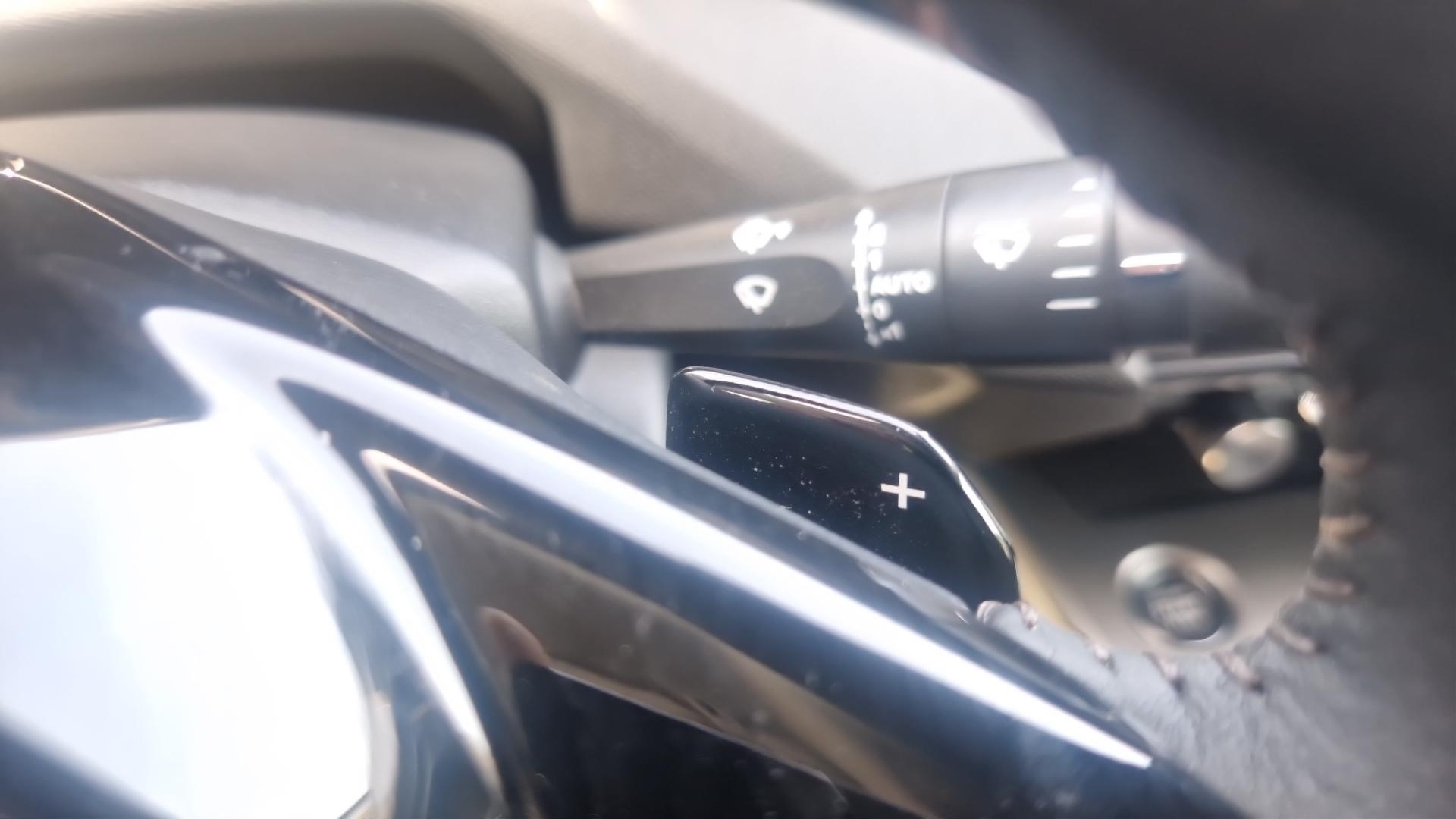 PEUGEOT 408 Hybrid 136 e-DCS6 Allure
