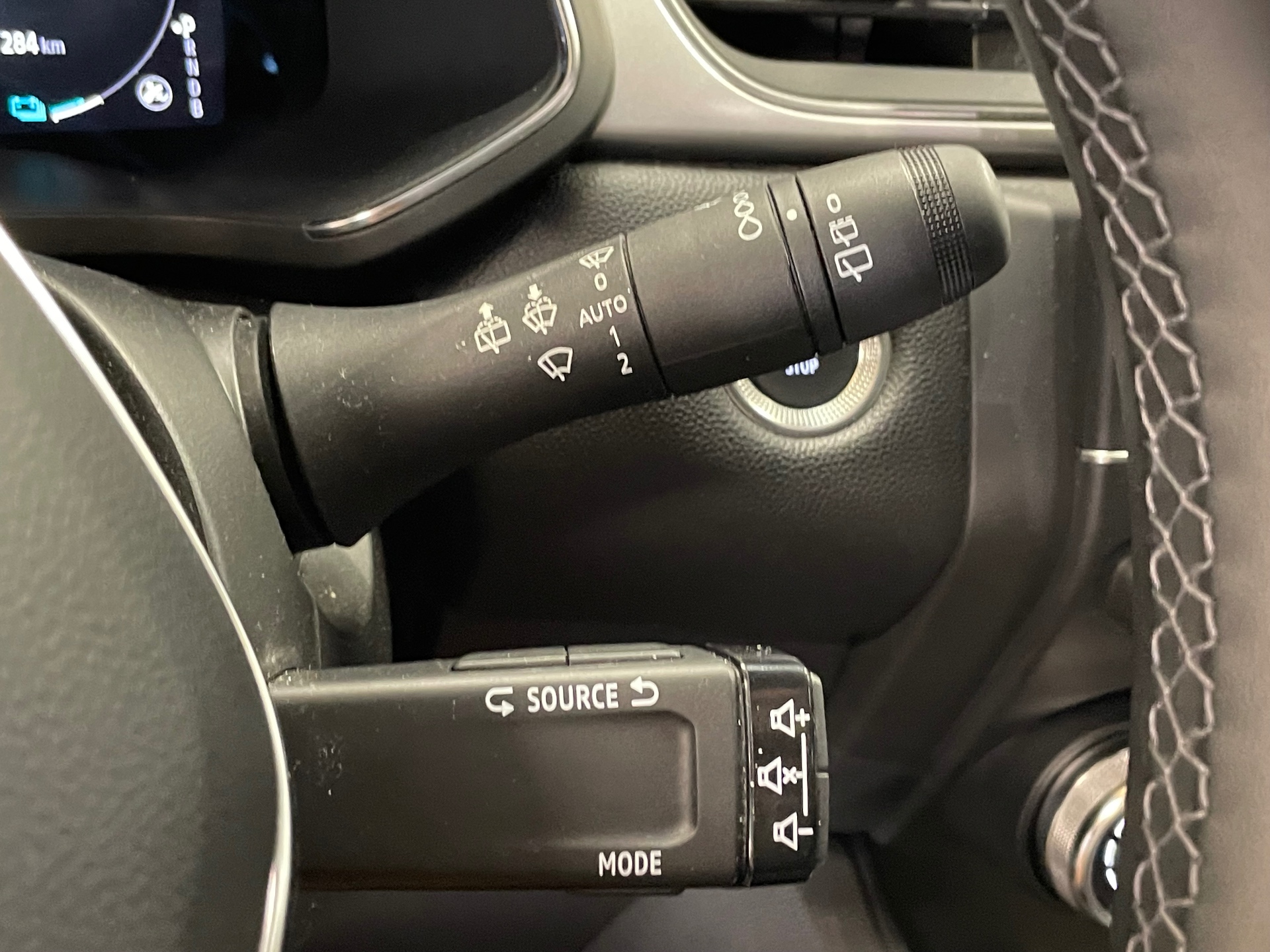 RENAULT CAPTUR E-Tech hybride rechargeable 160 Techno