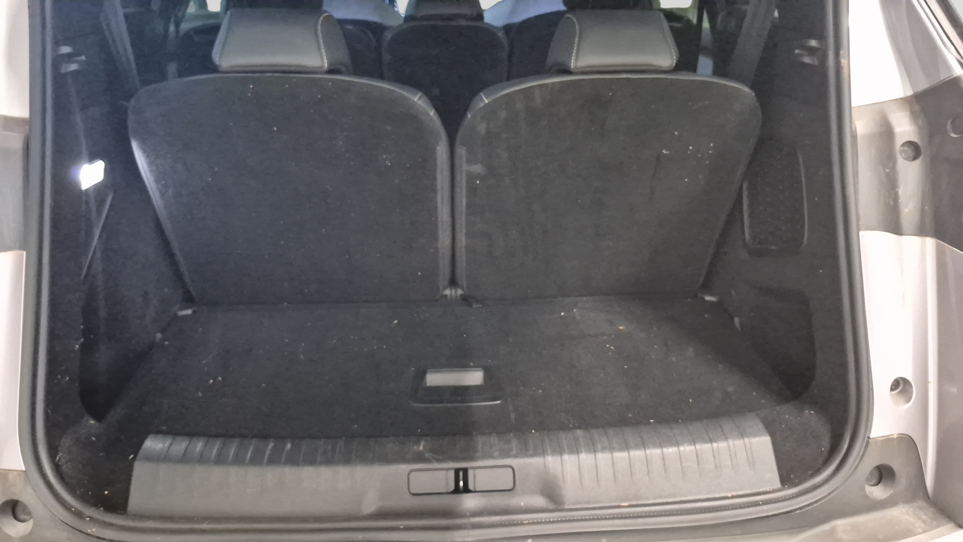 PEUGEOT 5008 Hybrid 145 ch e-DCS6 Allure